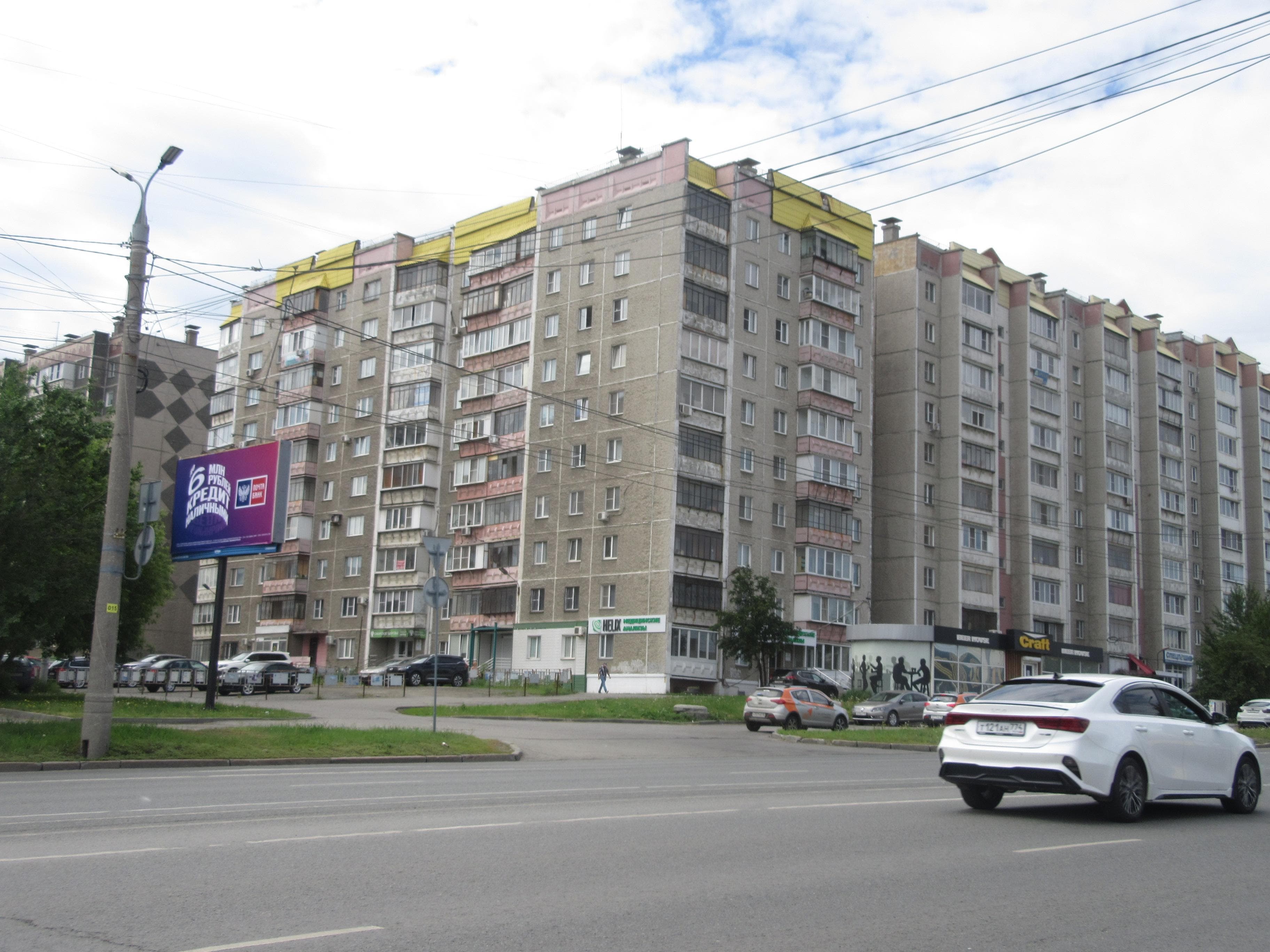 Реклама 3x6 по адресу Комсомольский пр-т, д. 15/ Цинковая ул. (стадион ЧЭМК)