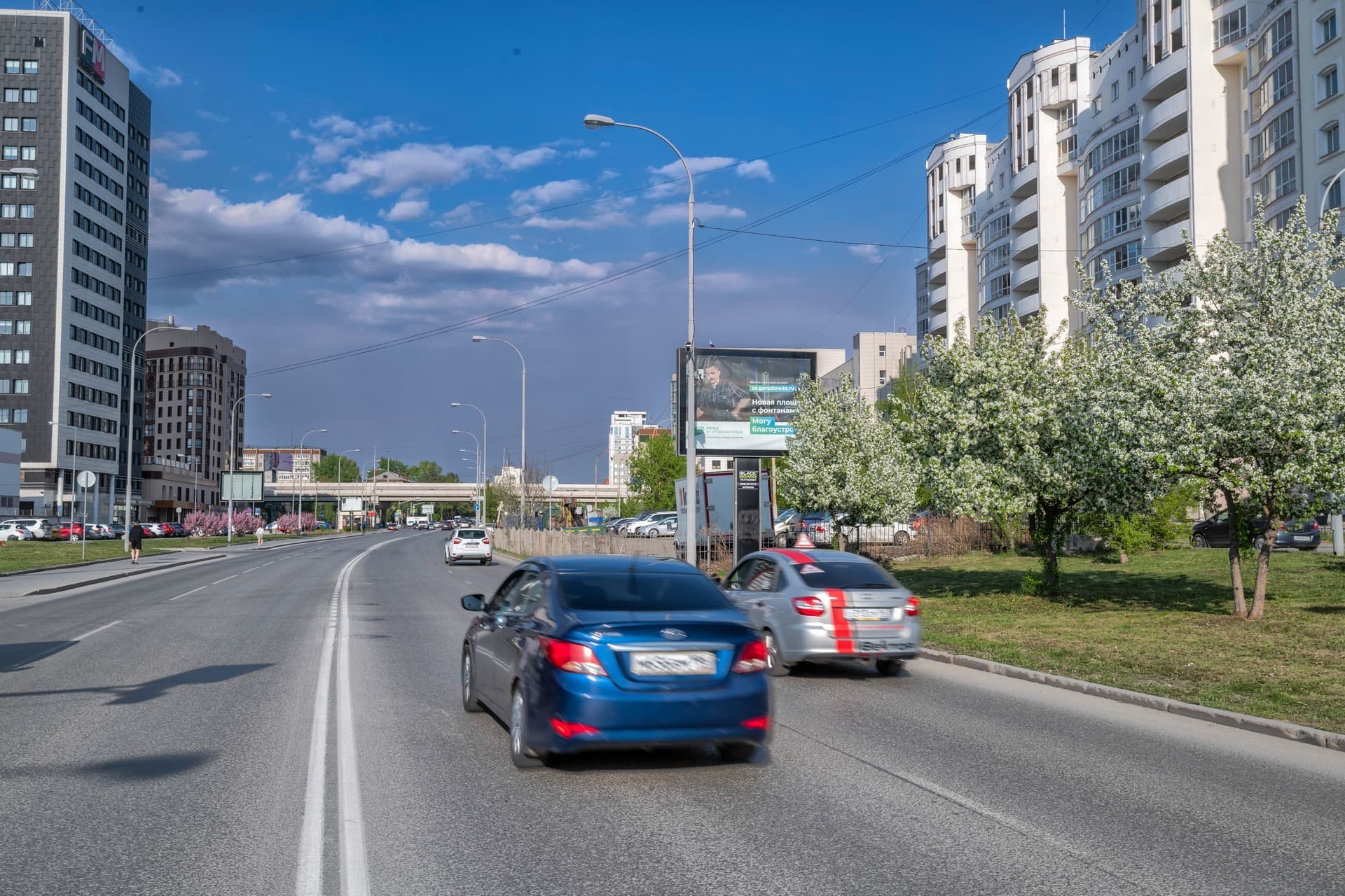 Реклама 2.7x3.7 по адресу Фурманова ул., 123, салон текстиля "Декоратор"