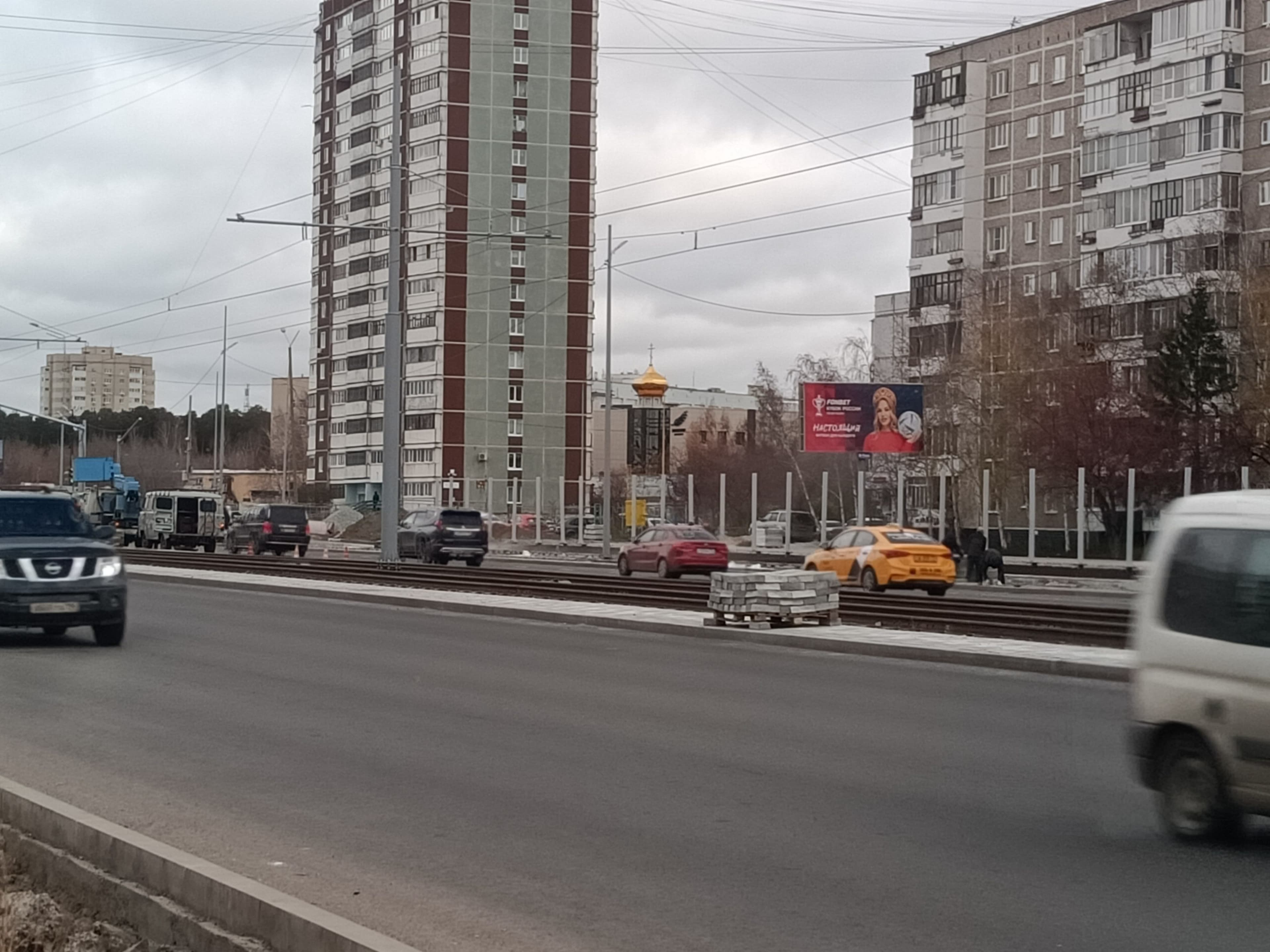 Екатеринбург. Серафимы Дерябиной,43 - Бардина, сторона А