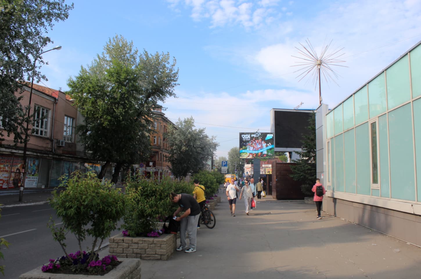 Реклама 2.7x3.7 по адресу Дзержинского ул. / Фурье ул. (центральный рынок (Digital)