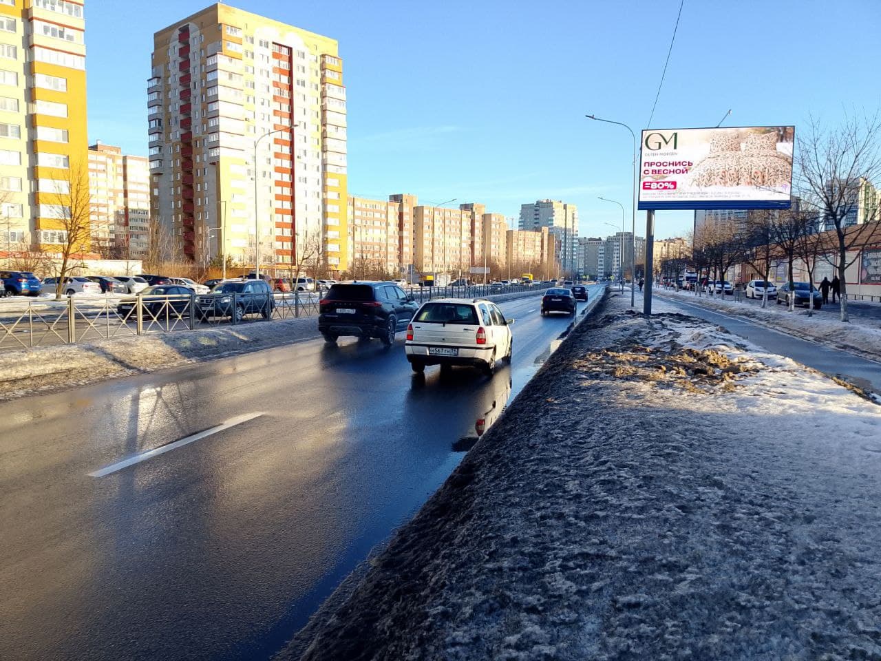 Калининград. Генерала Челнокова ул.  39, (светофор), сторона А1