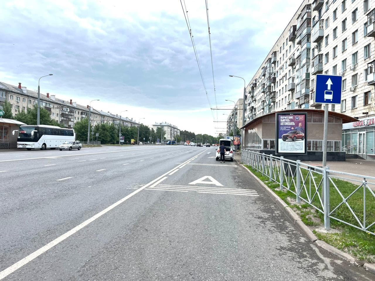 Казань. Декабристов ул. 129,  "Ст. м "Яшьлек" в центр поз.3, сторона А