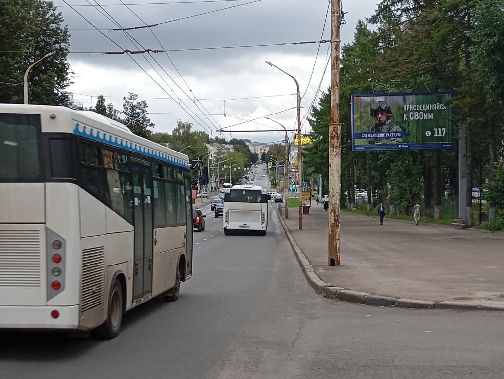 Реклама 3x6 по адресу Советская ул. / Конституции пл. (призма)