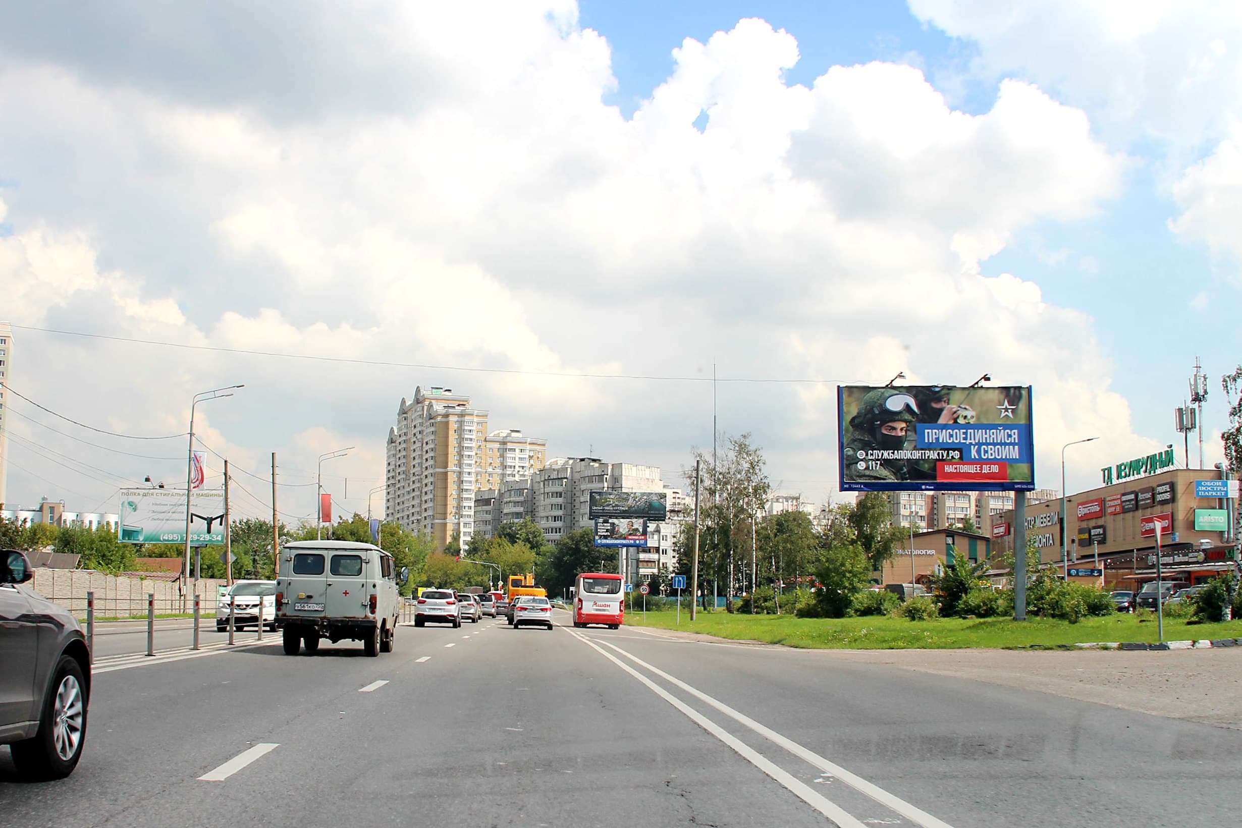 Московская область. Волоколамское ш., 26.500 км., (9.072 от МКАД) слева, сторона А