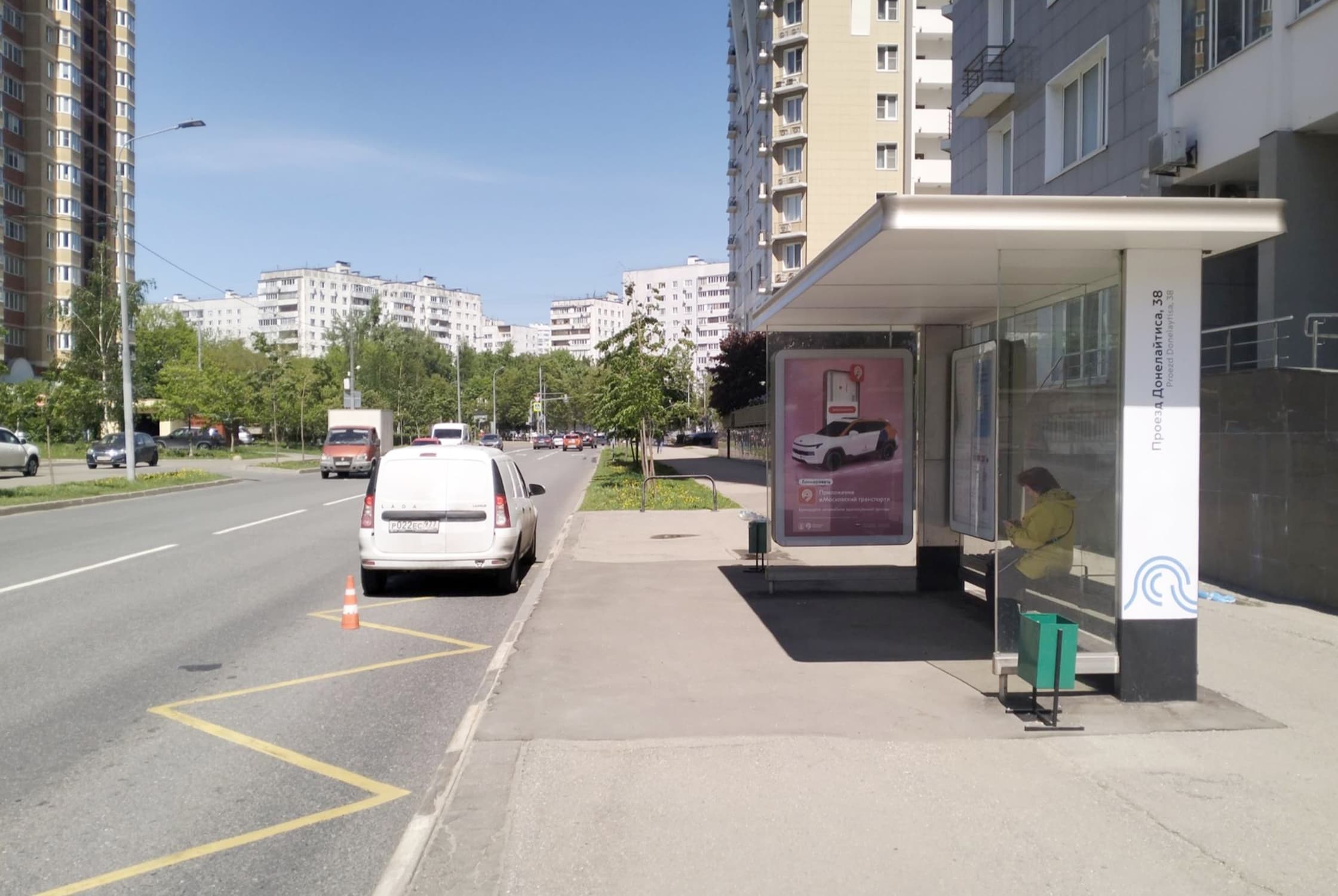Москва. Донелайтиса проезд  25 напротив - ост. "Проезд Донелайтиса, 38", сторона А