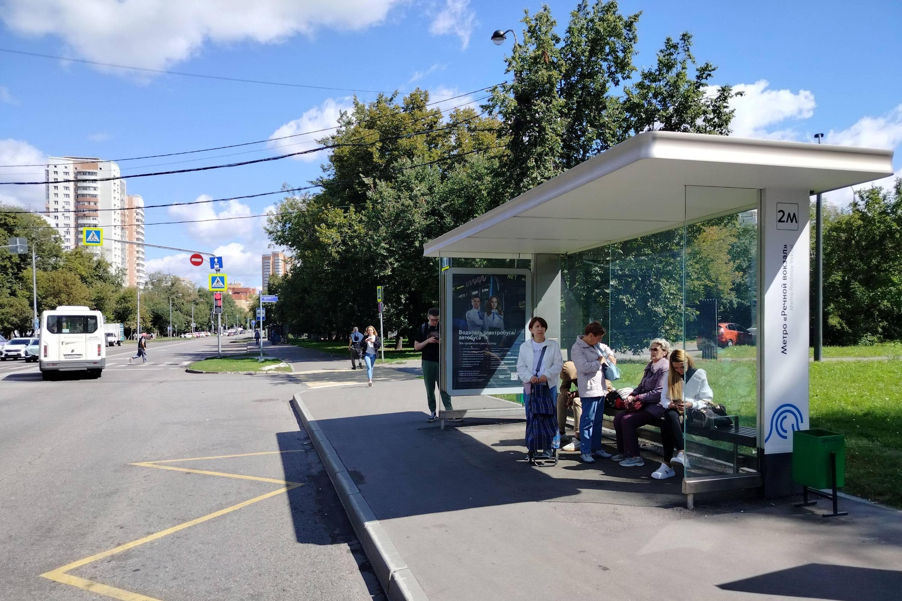 Москва. Фестивальная улица - ост. "метро "Речной вокзал" (из центра), сторона А