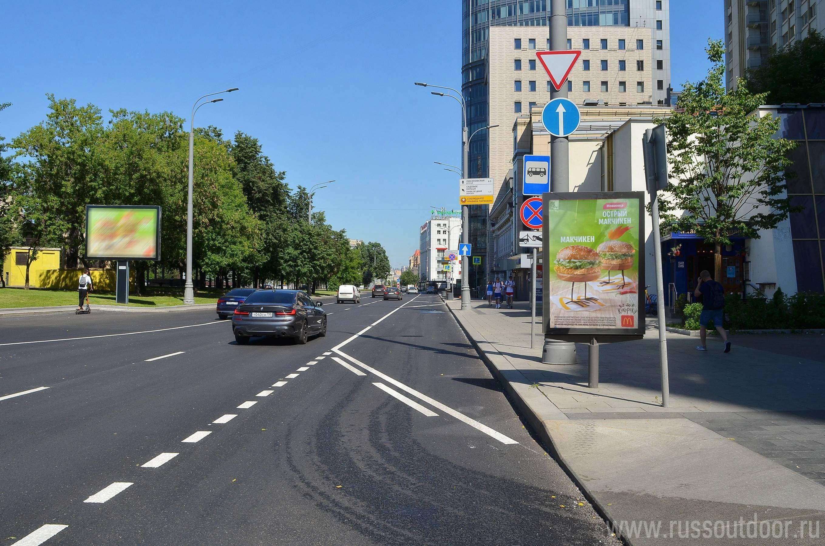 Москва. Коровий Вал ул.   7с1, 200 м после Х с ул. Мытная, сторона А
