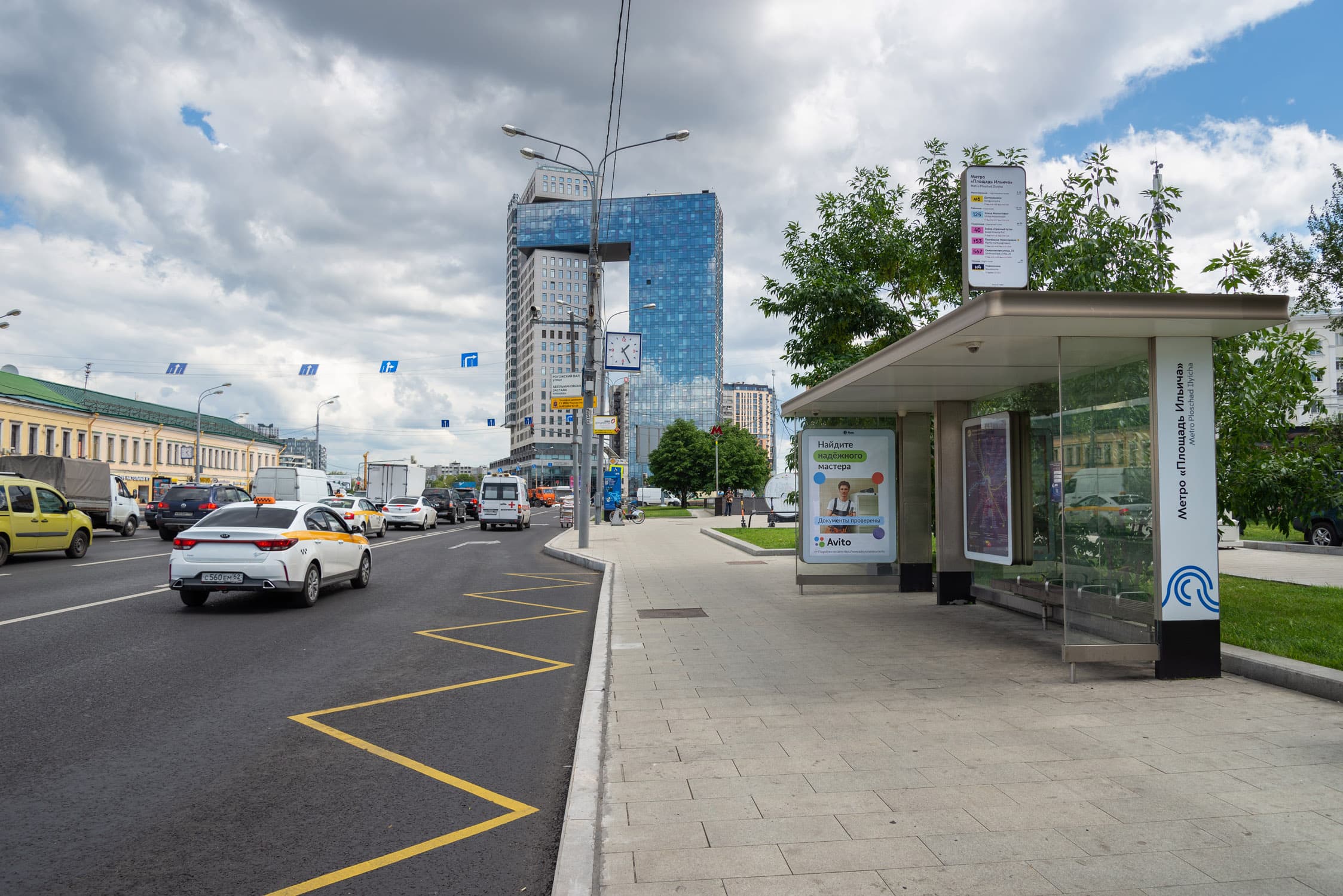 Москва. Сергия Радонежского ул.  12к1 - ост. "Метро Площадь Ильича", сторона А
