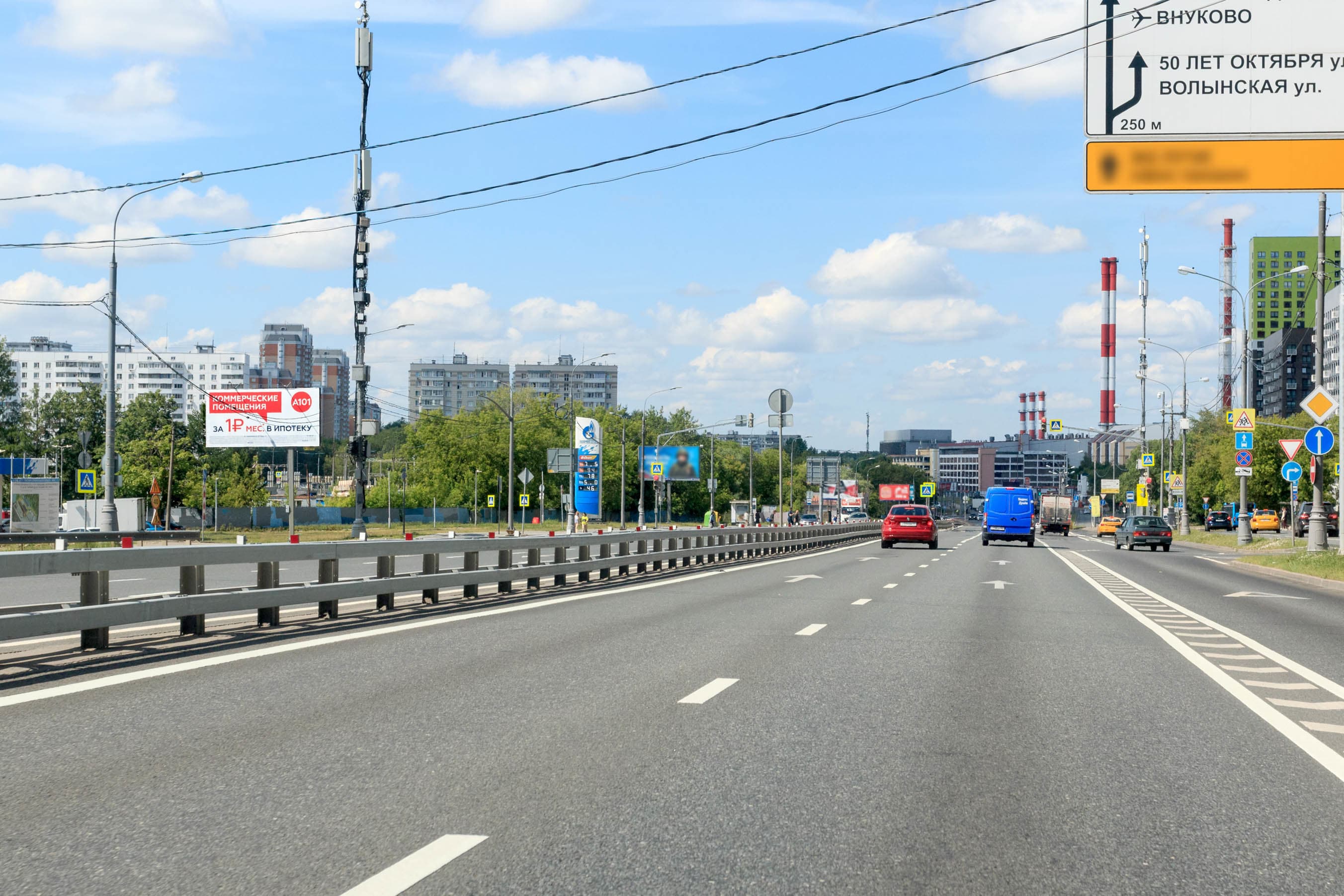 Москва. Боровское ш., м. Говорово, 800м до съезда на МКАД, сторона Б