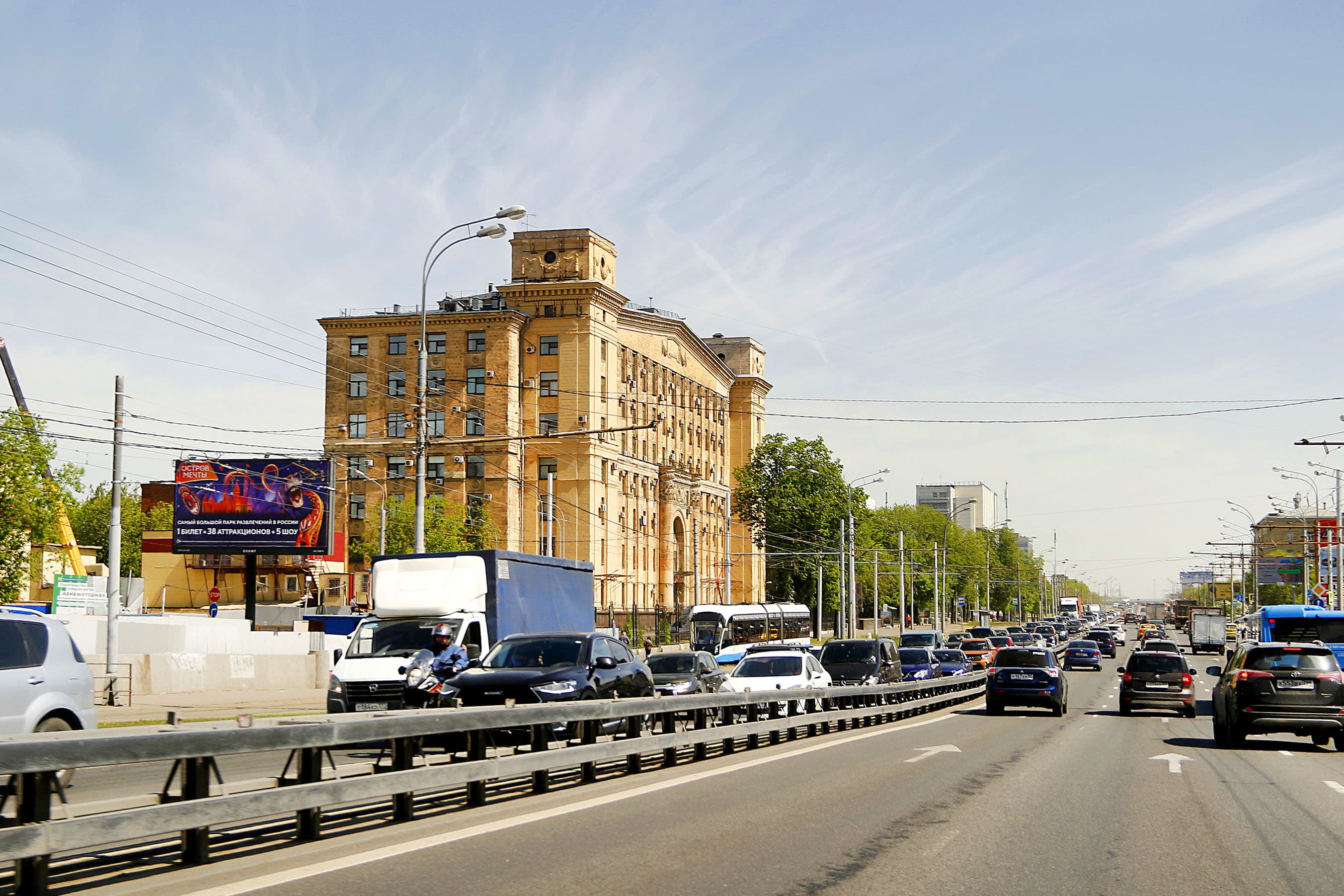Москва. Энтузиастов ш.  28 н-в, X c пр-д Энтузиастов (м. "Авиамоторная"), сторона Б