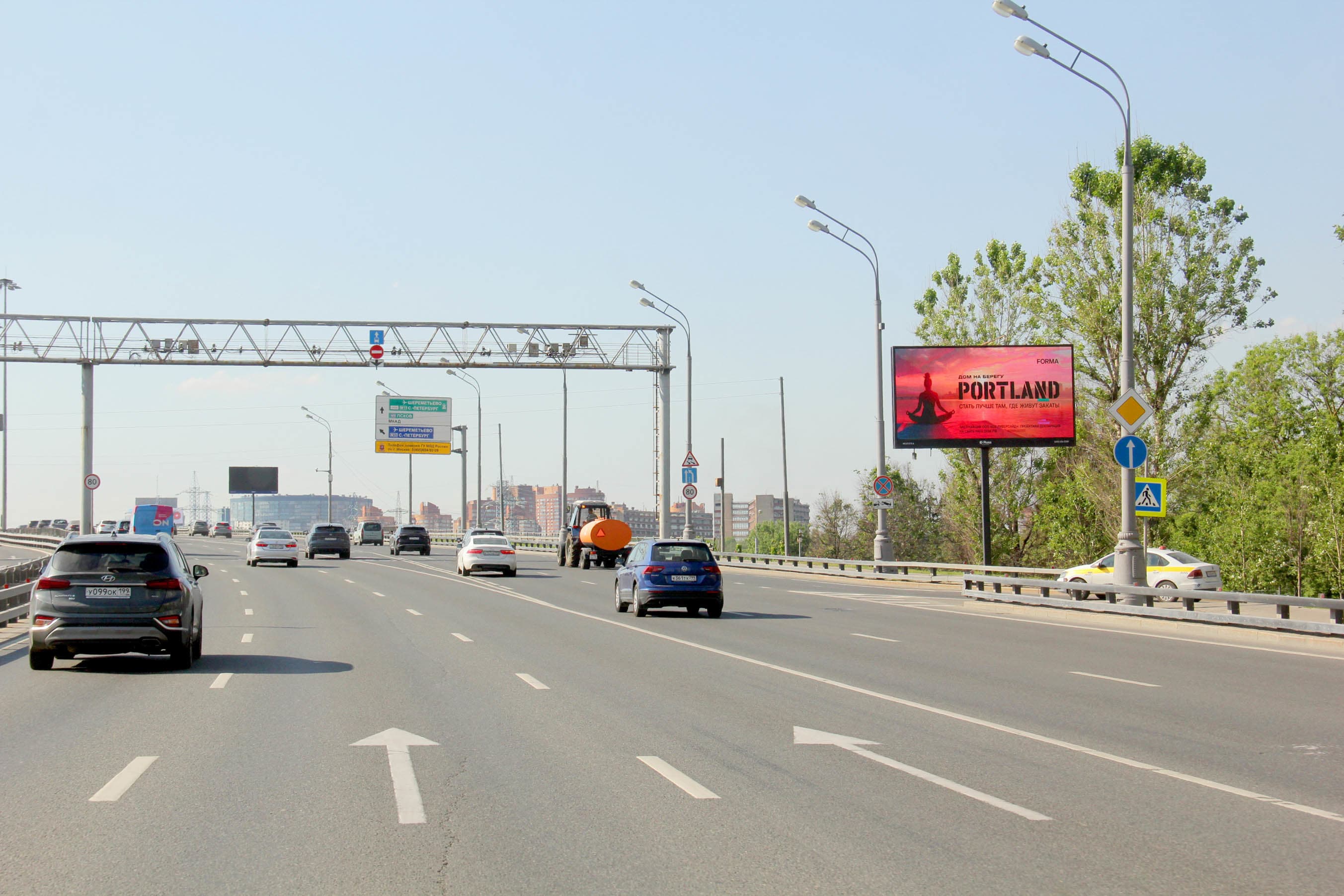 Москва. Ленинградское шоссе 132А, съезд с Прибрежного проезда, сторона А1