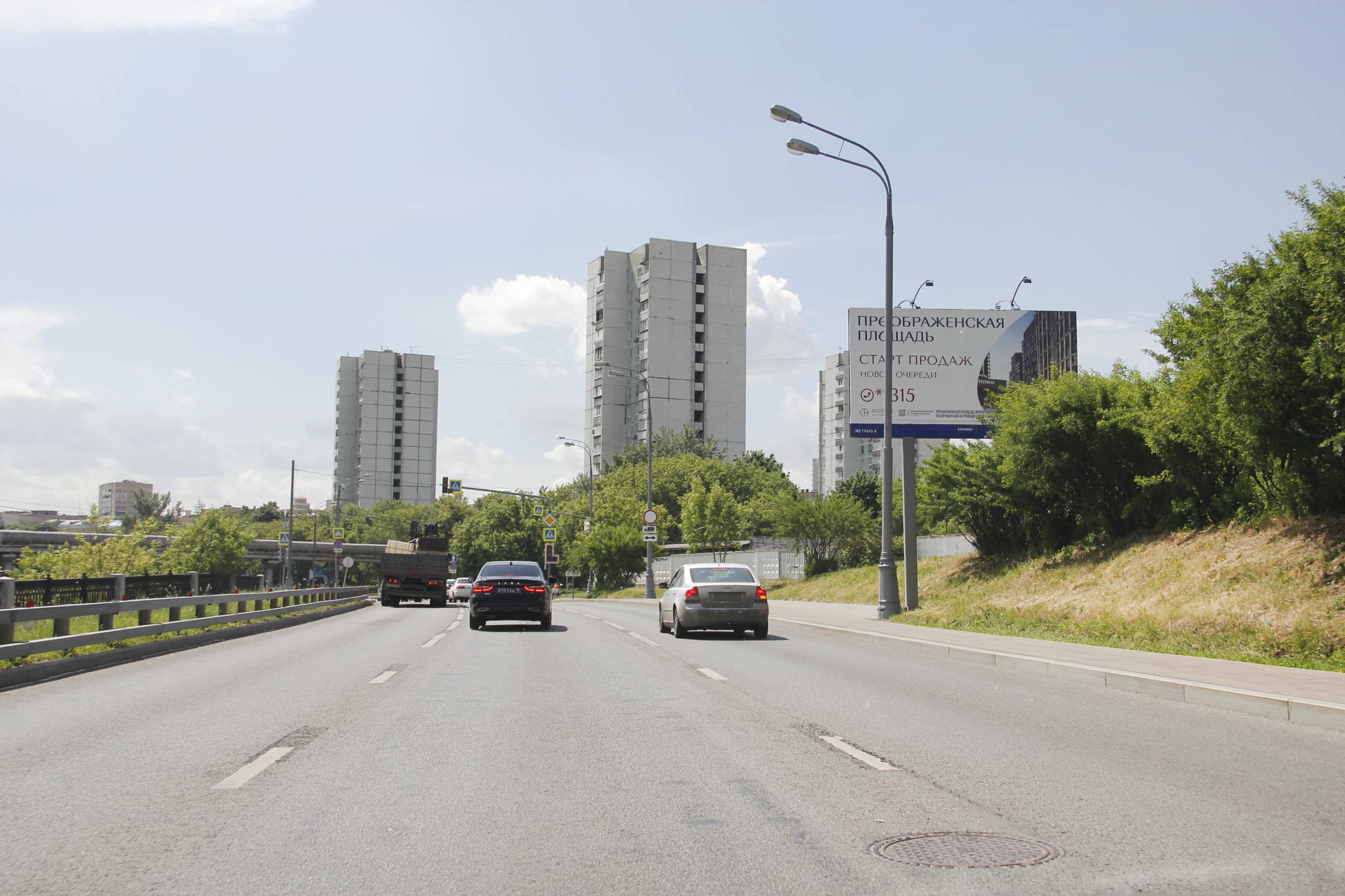 Москва. Олений Вал   9, въезд на Глебовский мост (светофор), сторона А