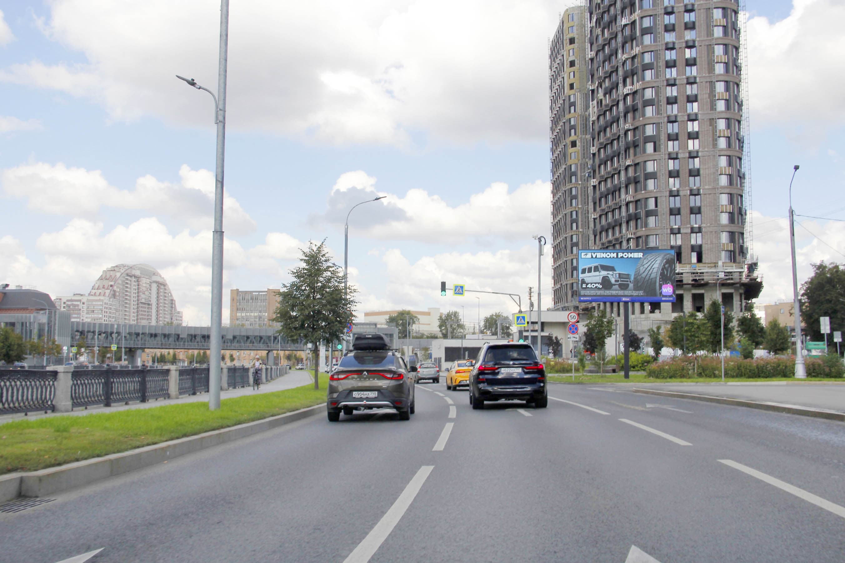 Москва. Семеновская наб.   3/1к4, (светофор), сторона А1