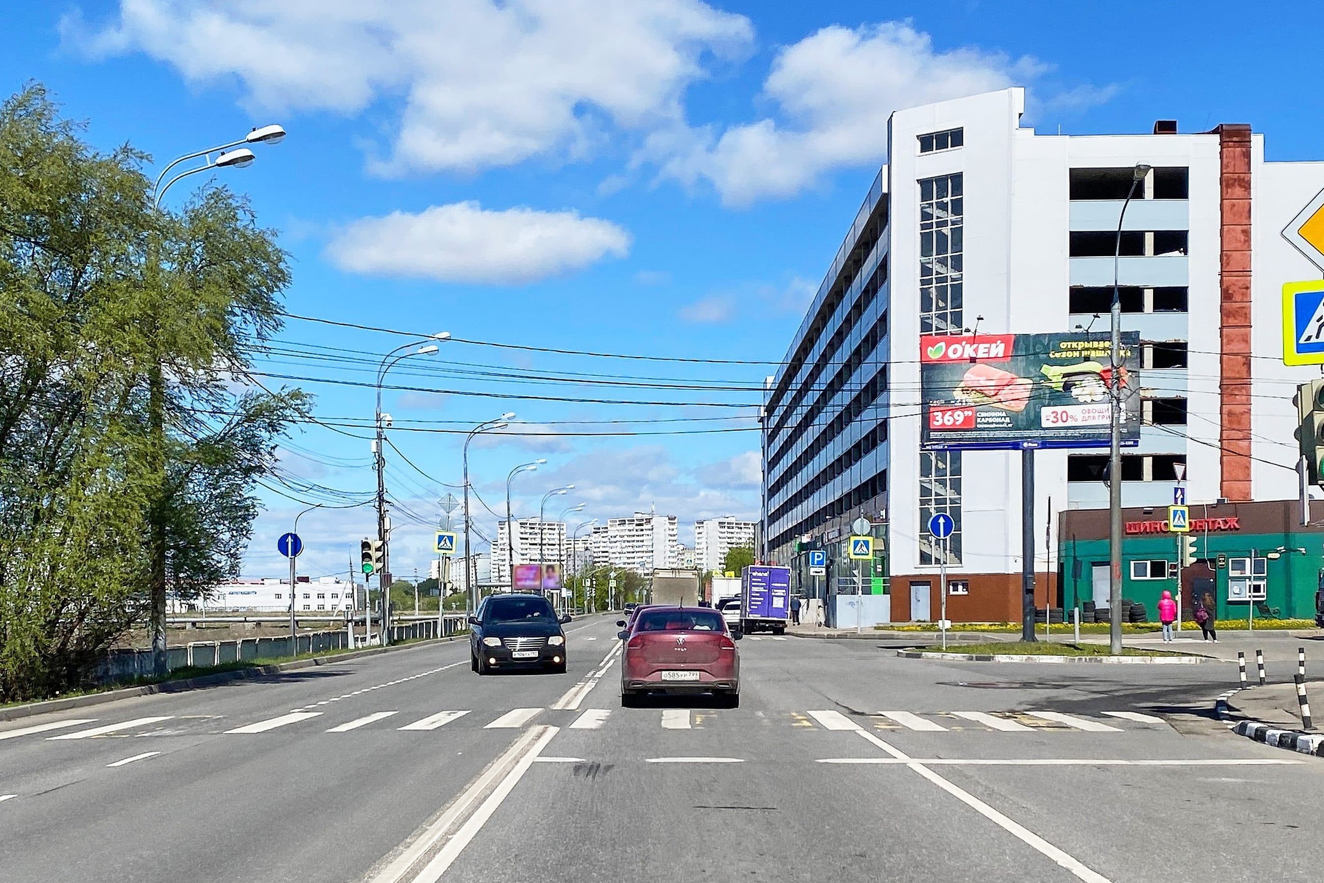Москва. ТиНАО, Московский, Солнечная ул.   1-3, (светофор), сторона А