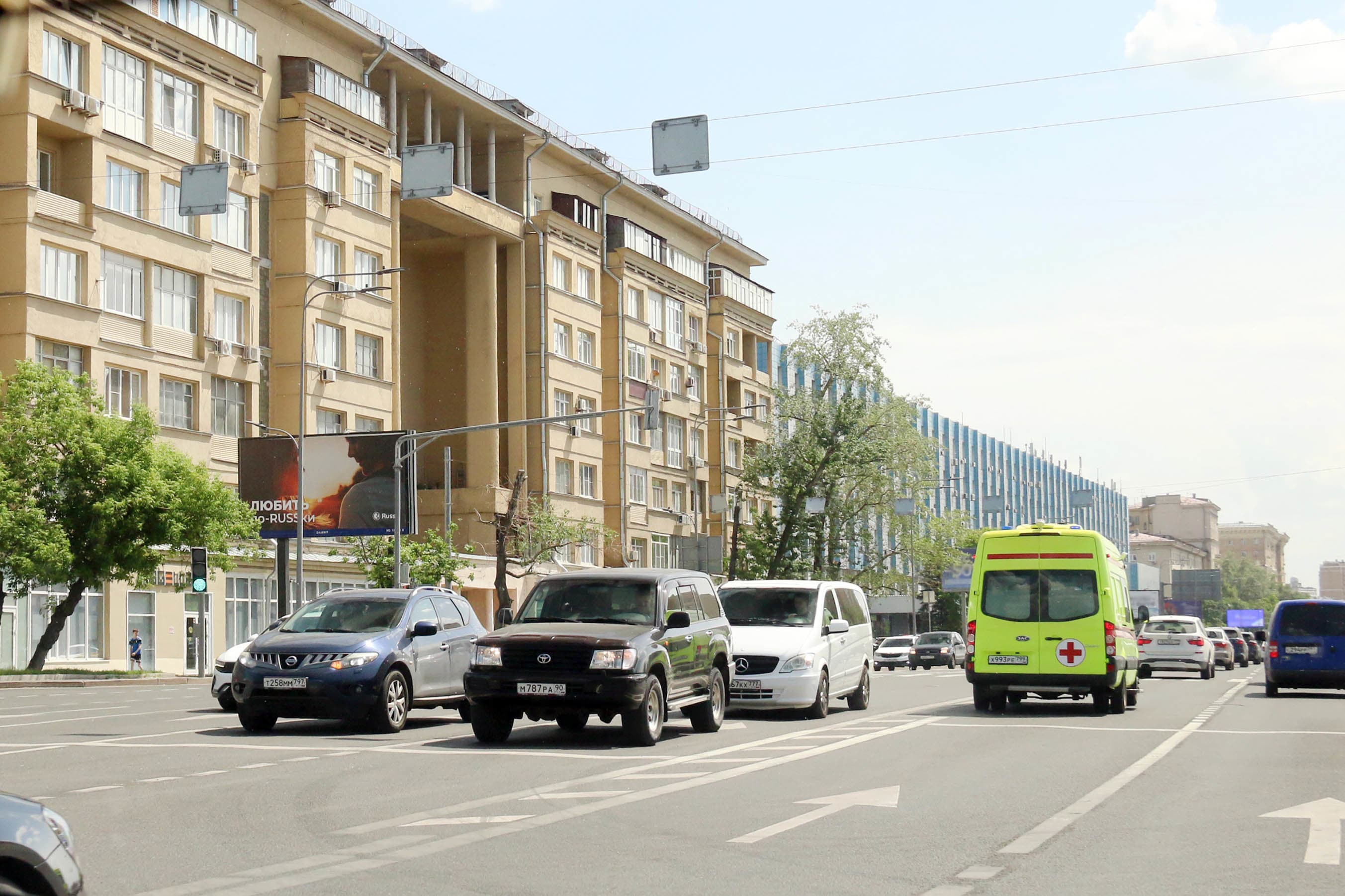 Москва. Велозаводская ул.   3/2, X с ул. Восточная (светофор), сторона Б