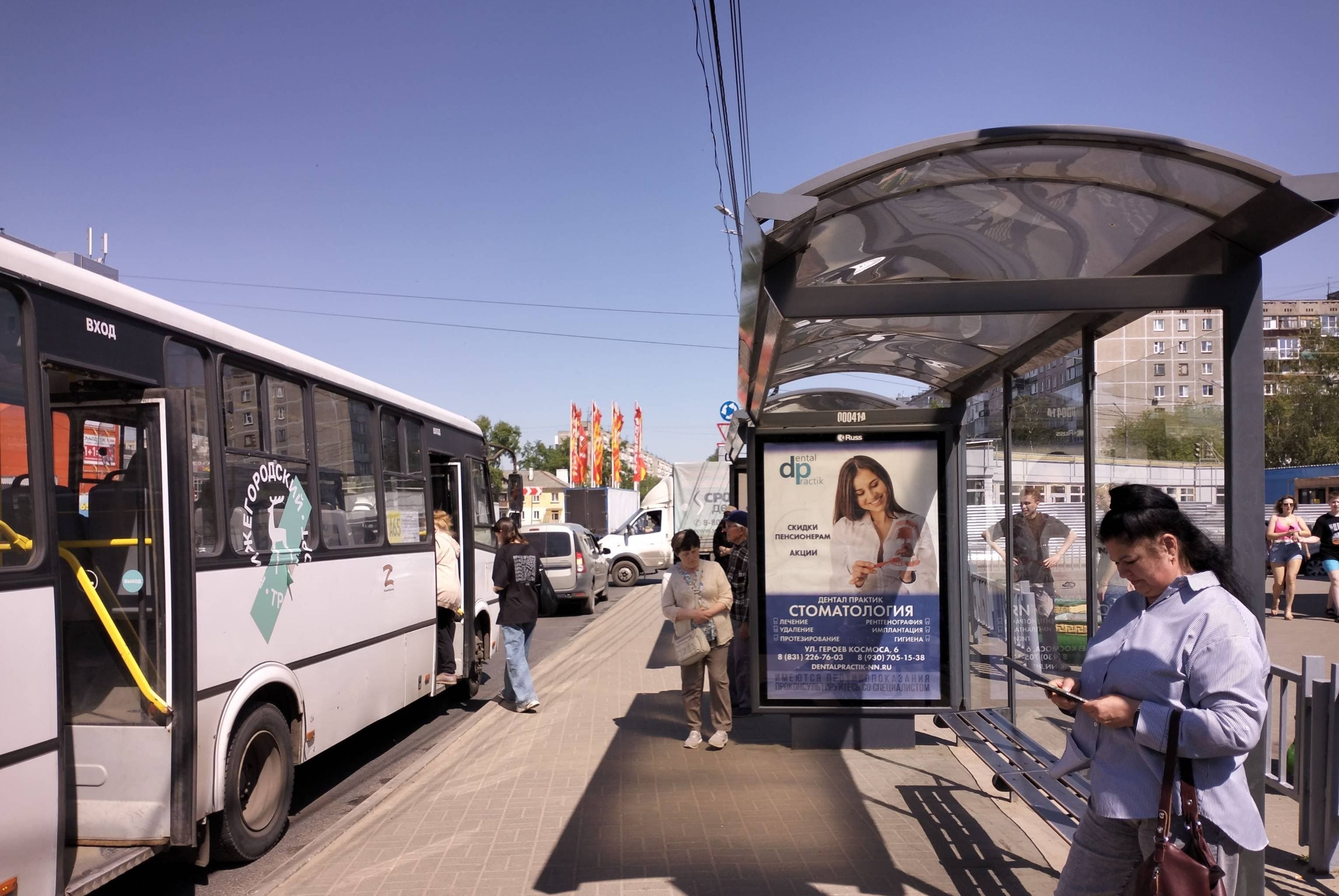 Реклама 1.2x1.8 по адресу Кораблестроителей пр-т - ост."Стрелковая ул.", 1