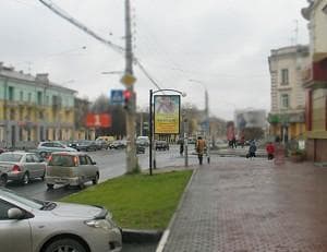 Реклама 1.2x1.8 по адресу Мира просп., 28, у магазина "Яхонт"