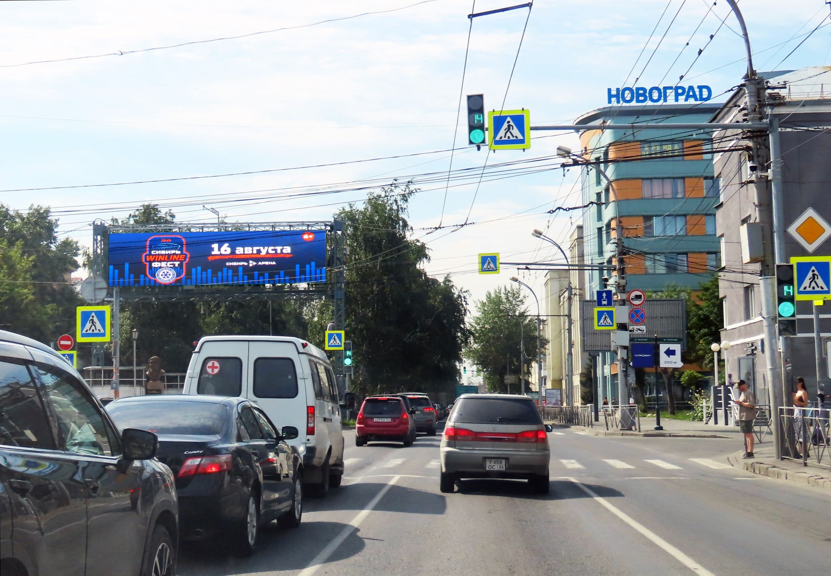 Новосибирск. Красный пр., Крылова ул., в центр (метро "Красный проспект"), сторона А1