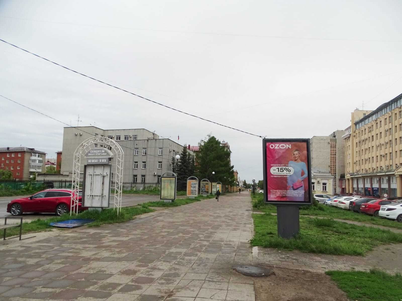 Реклама 1.2x1.8 по адресу Тарская ул. / Фрунзе ул. 54