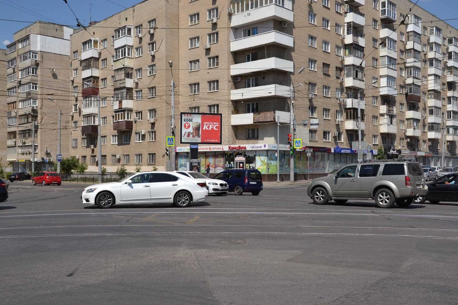 Ростов-на-Дону. М.Горького пр. 291 - пр. Театральный, сторона Б2