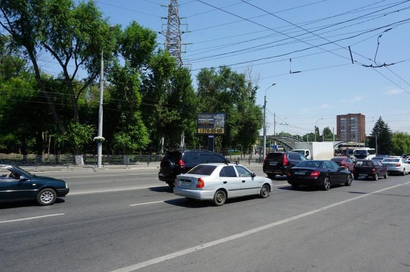 Реклама 2.7x3.7 по адресу Сельмаш, 1Д