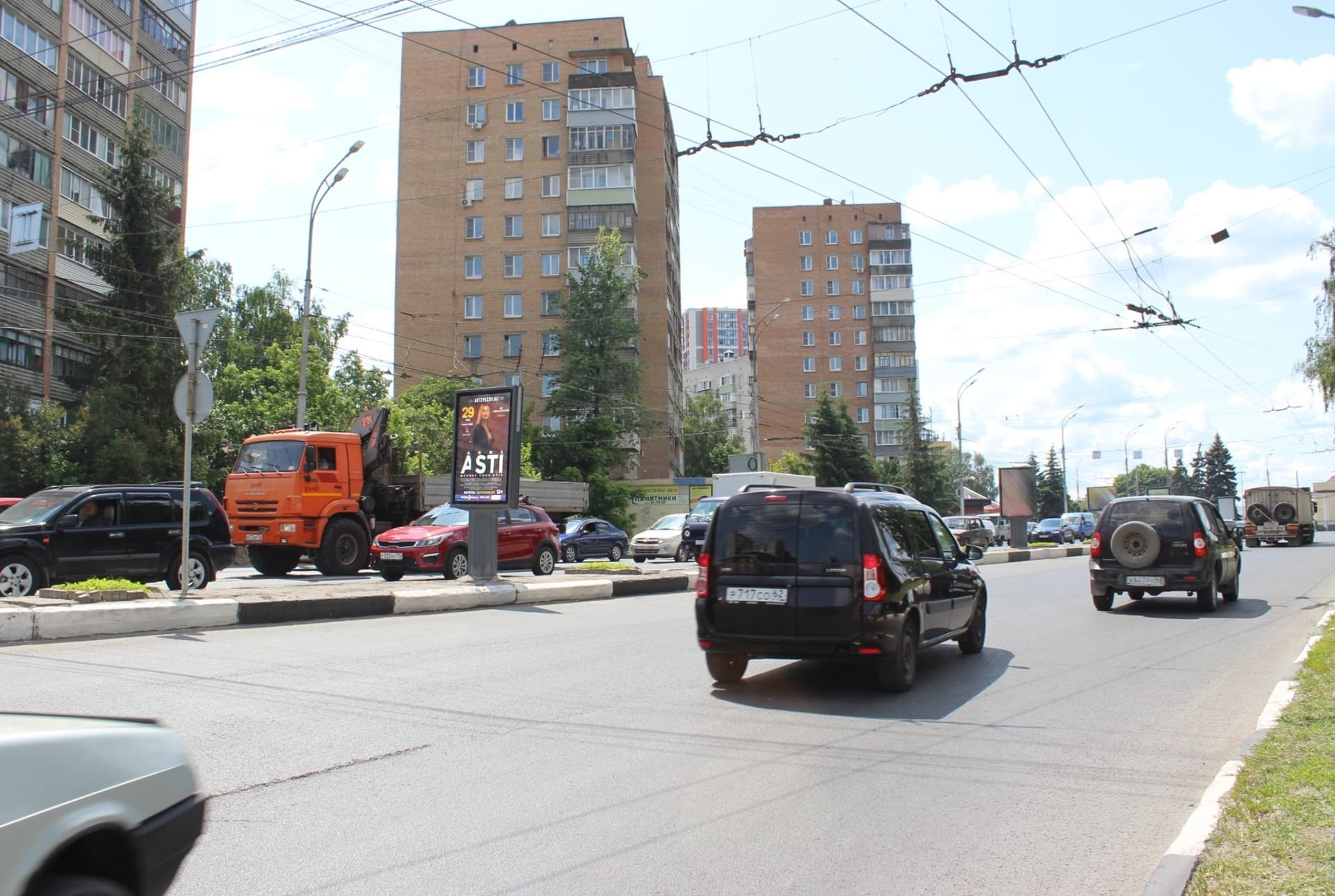 Реклама 1.2x1.8 по адресу Вокзальная ул., д. 97-101 н-в, поз. 1 (разделительная полоса)