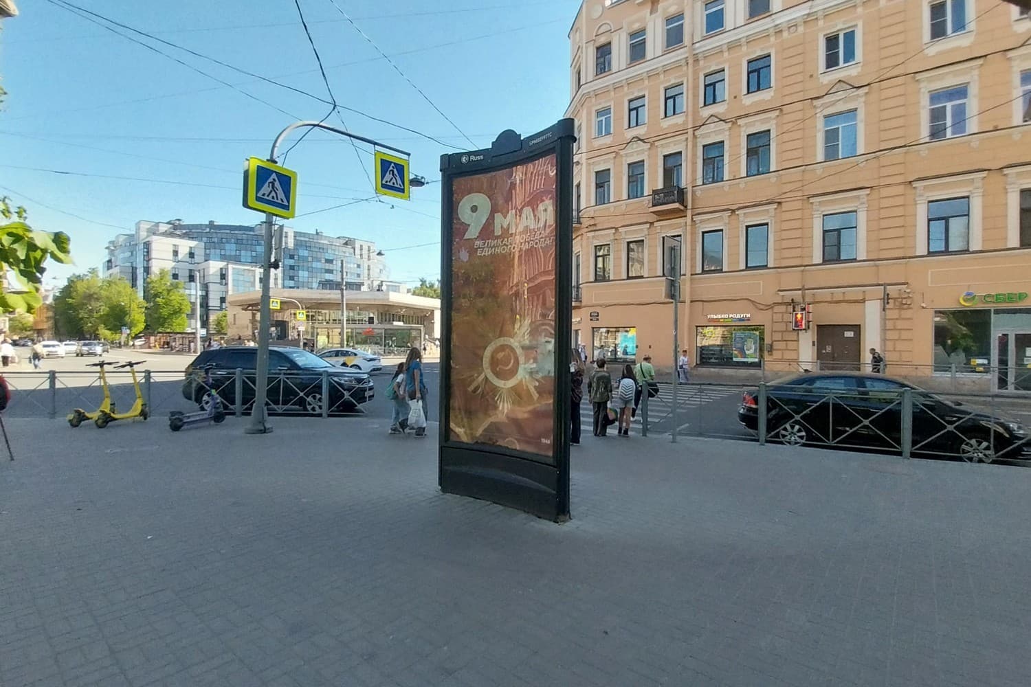 Санкт-Петербург. Большая Зеленина ул. 15 / ст.м. "Чкаловская", сторона С