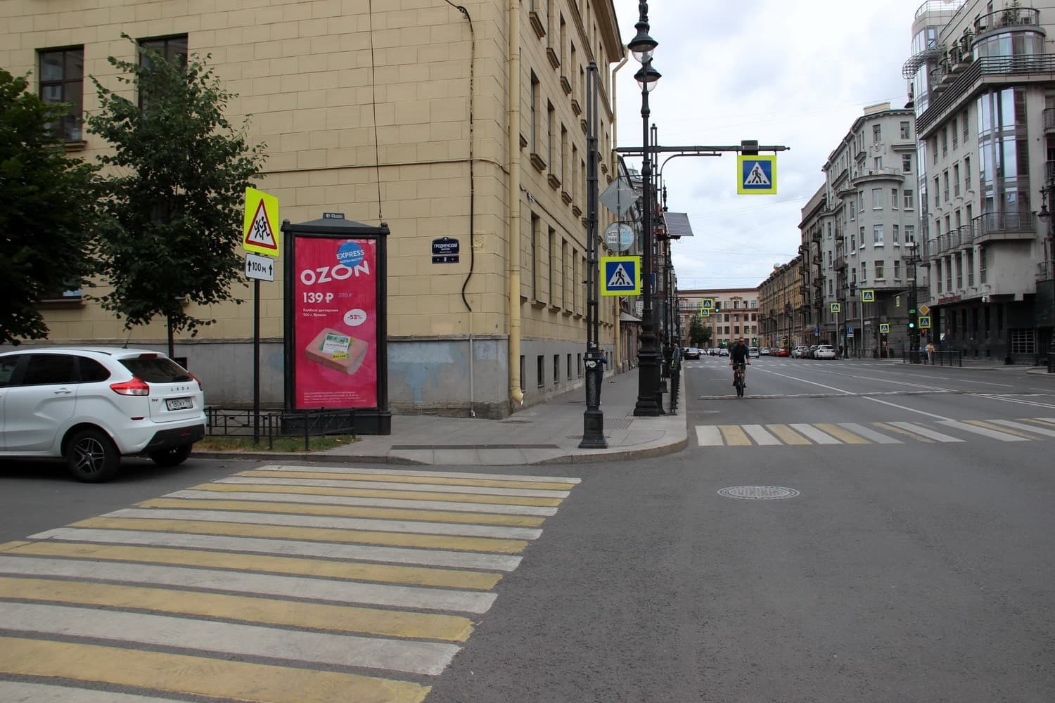 Реклама 1.4x3 по адресу Гродненский пер. 10 / Восстания ул.