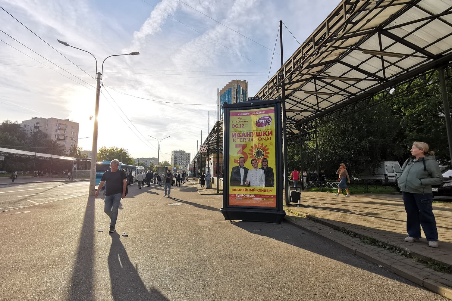 Санкт-Петербург. Новаторов бульвар  75, (м. "Проспект Ветеранов"), сторона А