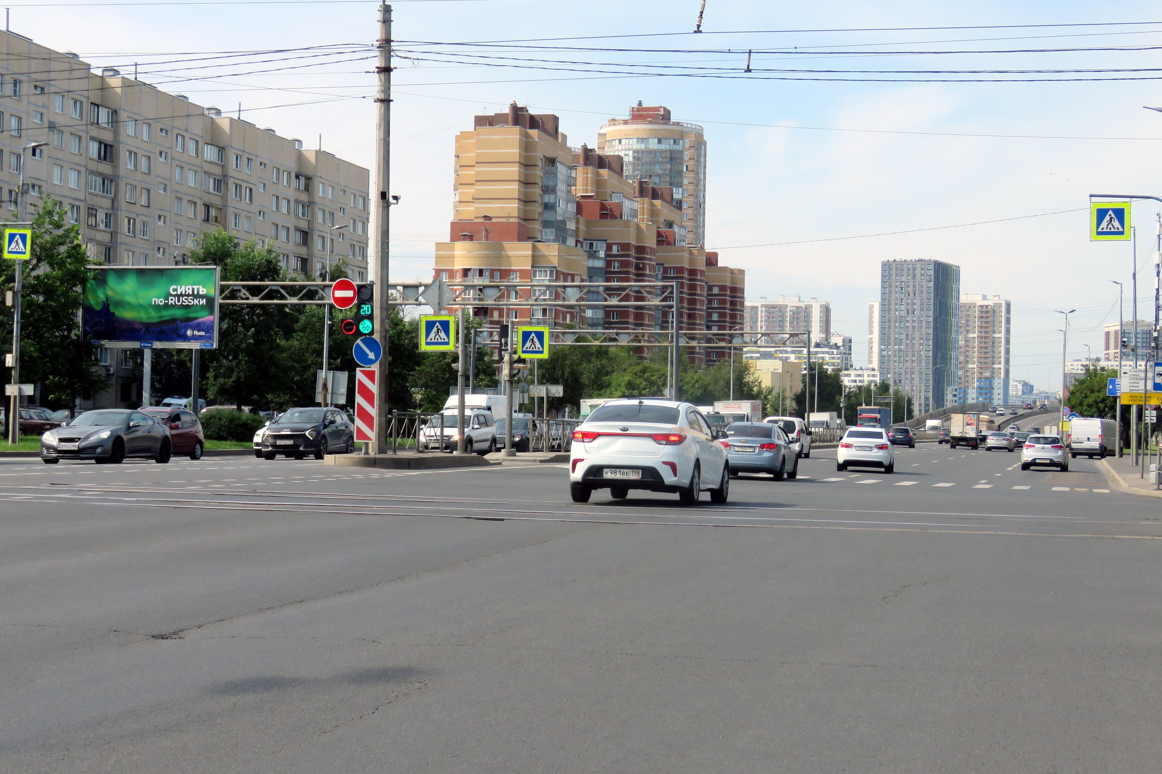 Санкт-Петербург. Дунайский пр. 33 к.1 / Купчинская ул. (к Витебскому пр.), сторона Б