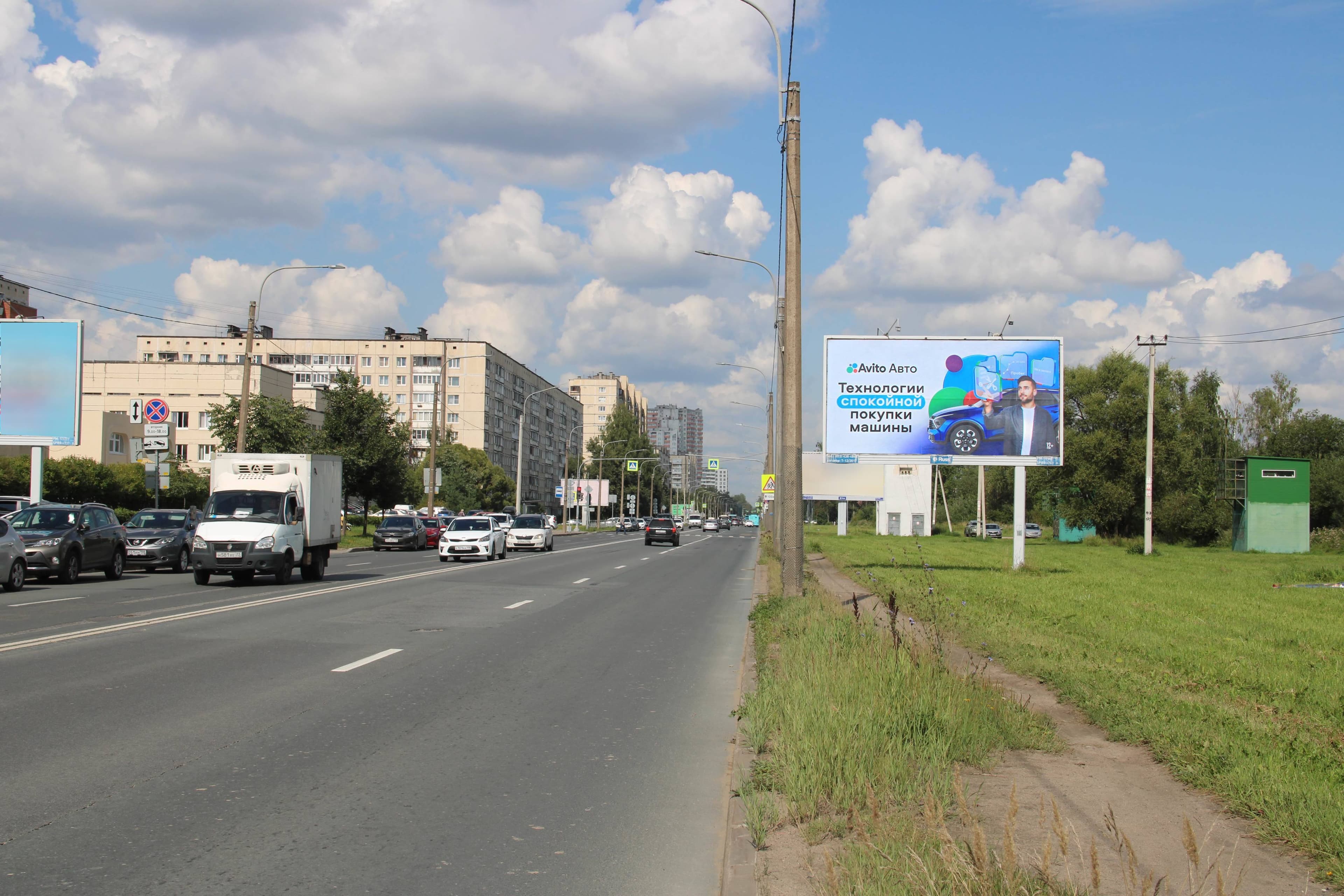 Санкт-Петербург. Коммуны ул. 30, напротив (от Косыгина пр.), сторона А