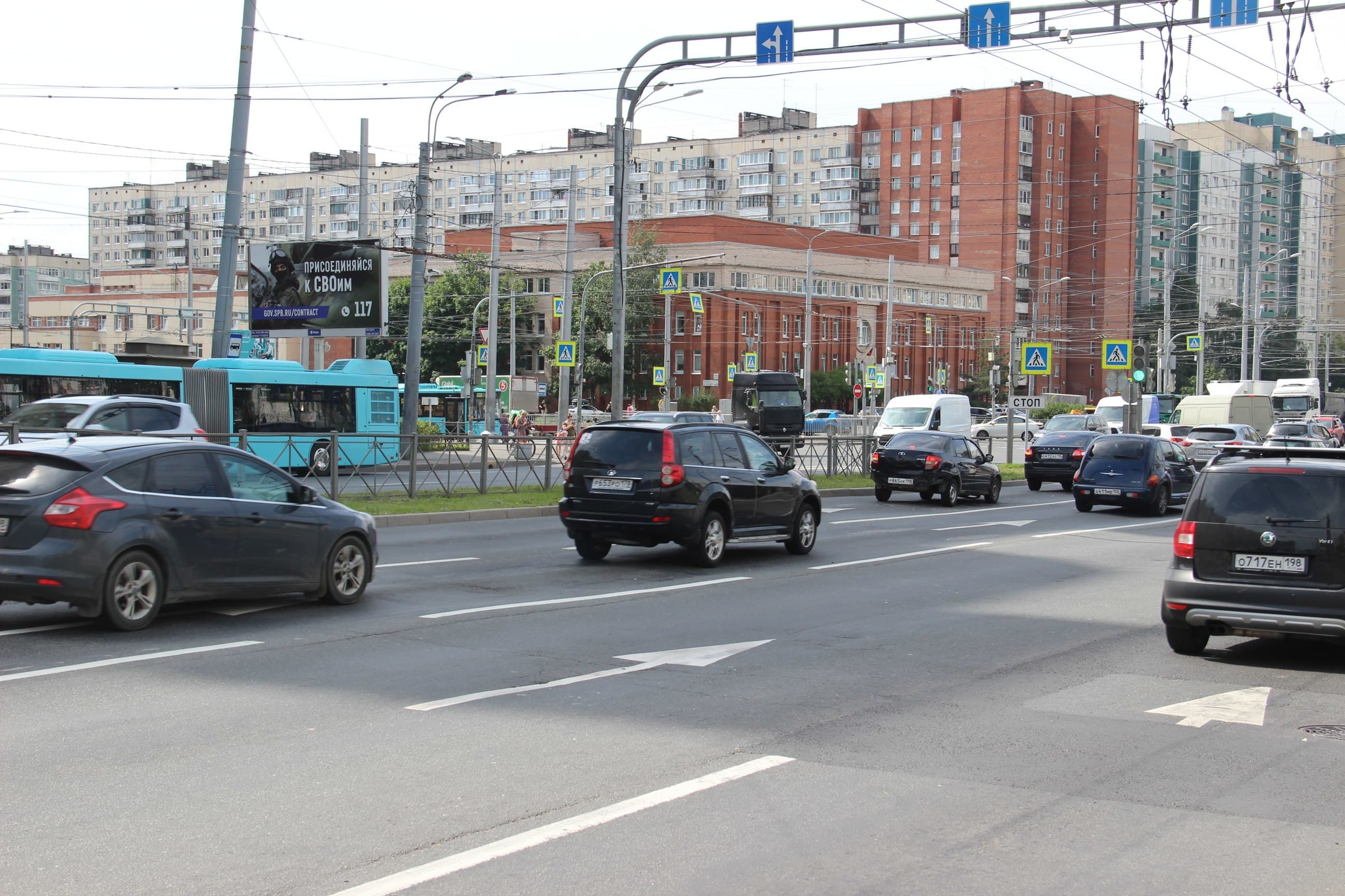 Санкт-Петербург. Косыгина пр. / Наставников пр. 19 только ВИНИЛ, сторона Б1