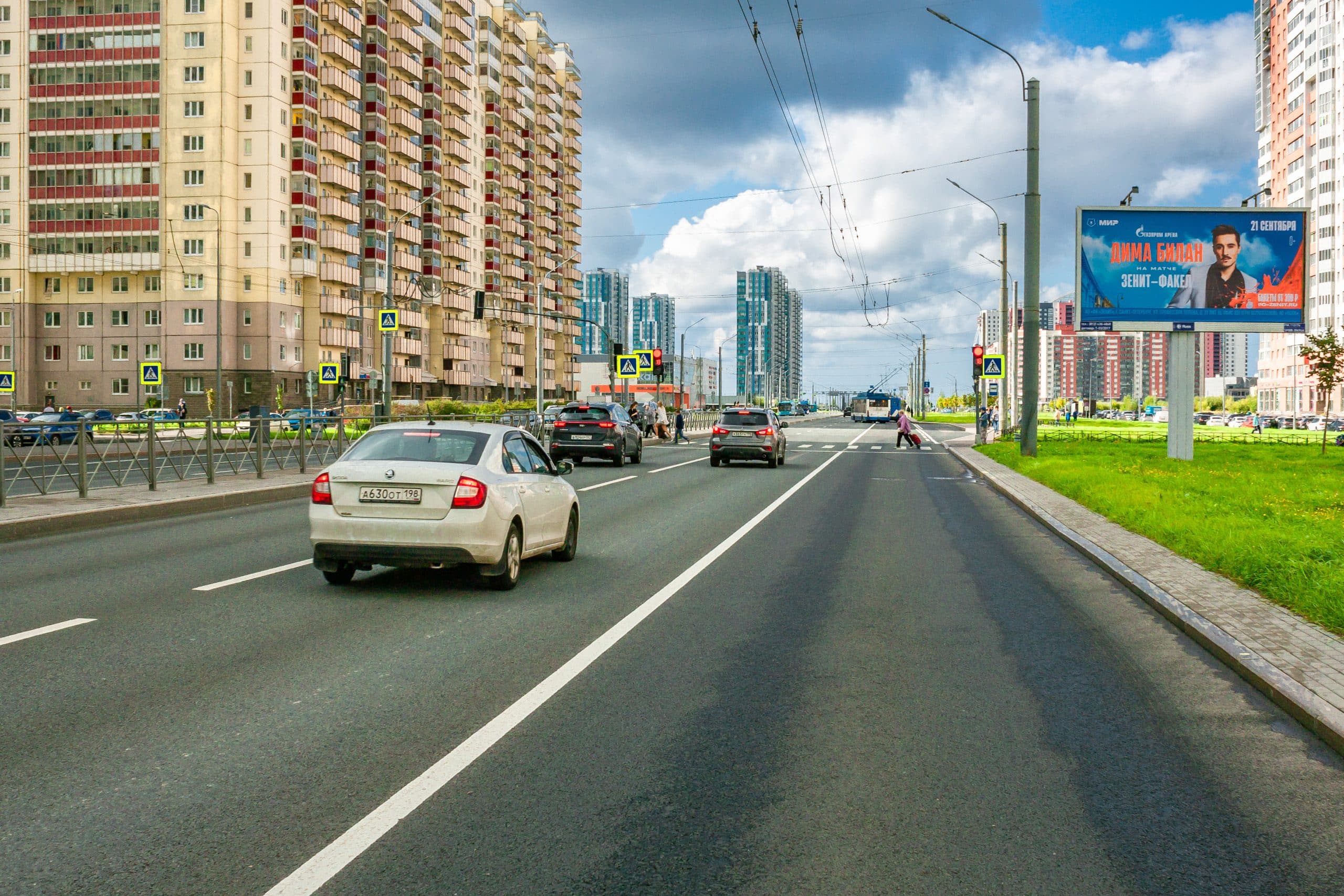 Санкт-Петербург. Ленинский проспект  55к1 напротив, (светофор), сторона А