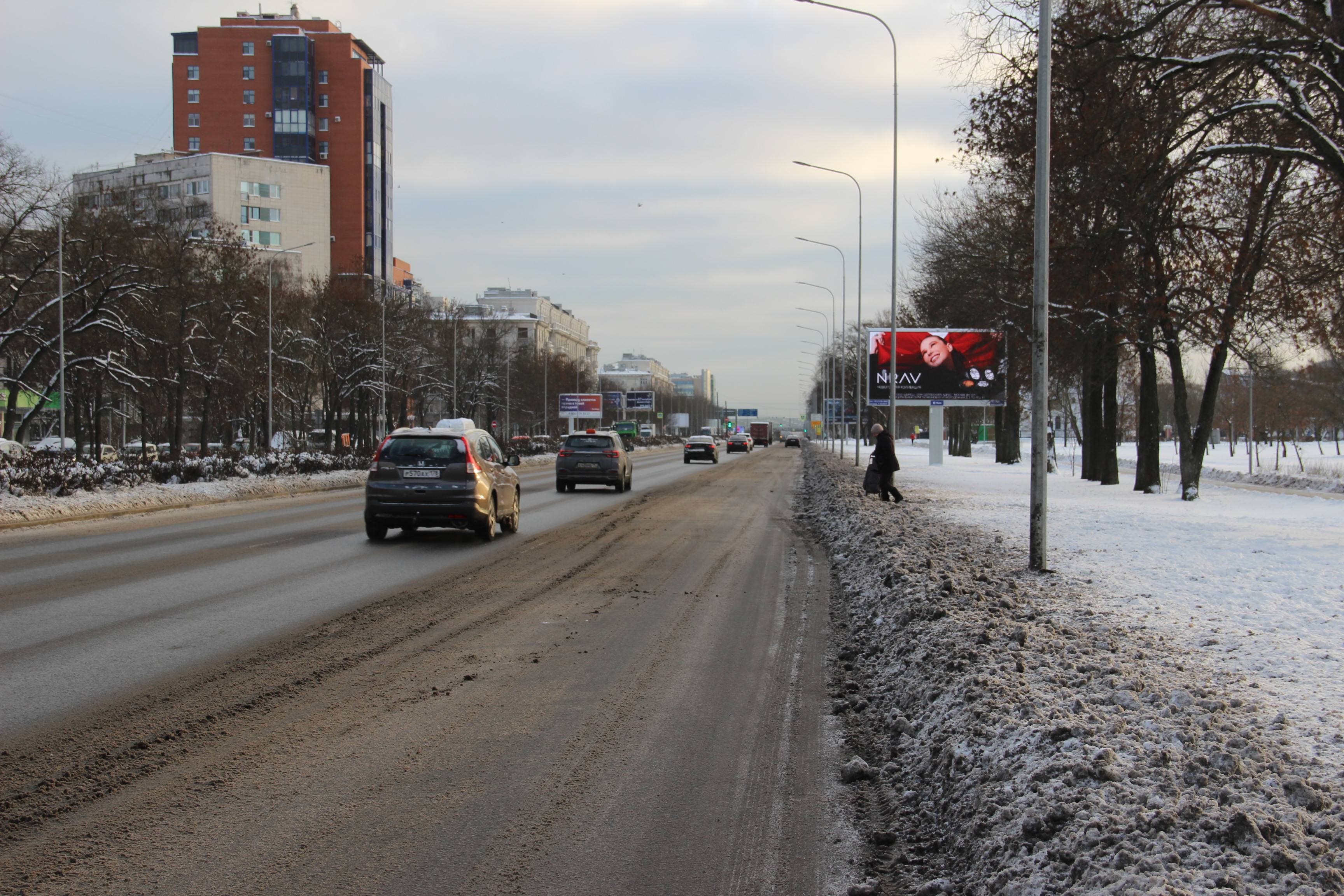 Санкт-Петербург. Московское ш. 8, напротив (от Победы пл.), сторона А1