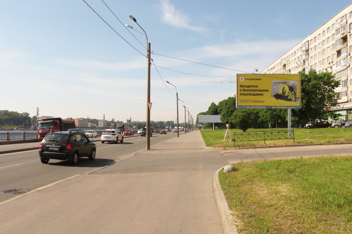 Санкт-Петербург. Октябрьская наб.  64к1, сторона А