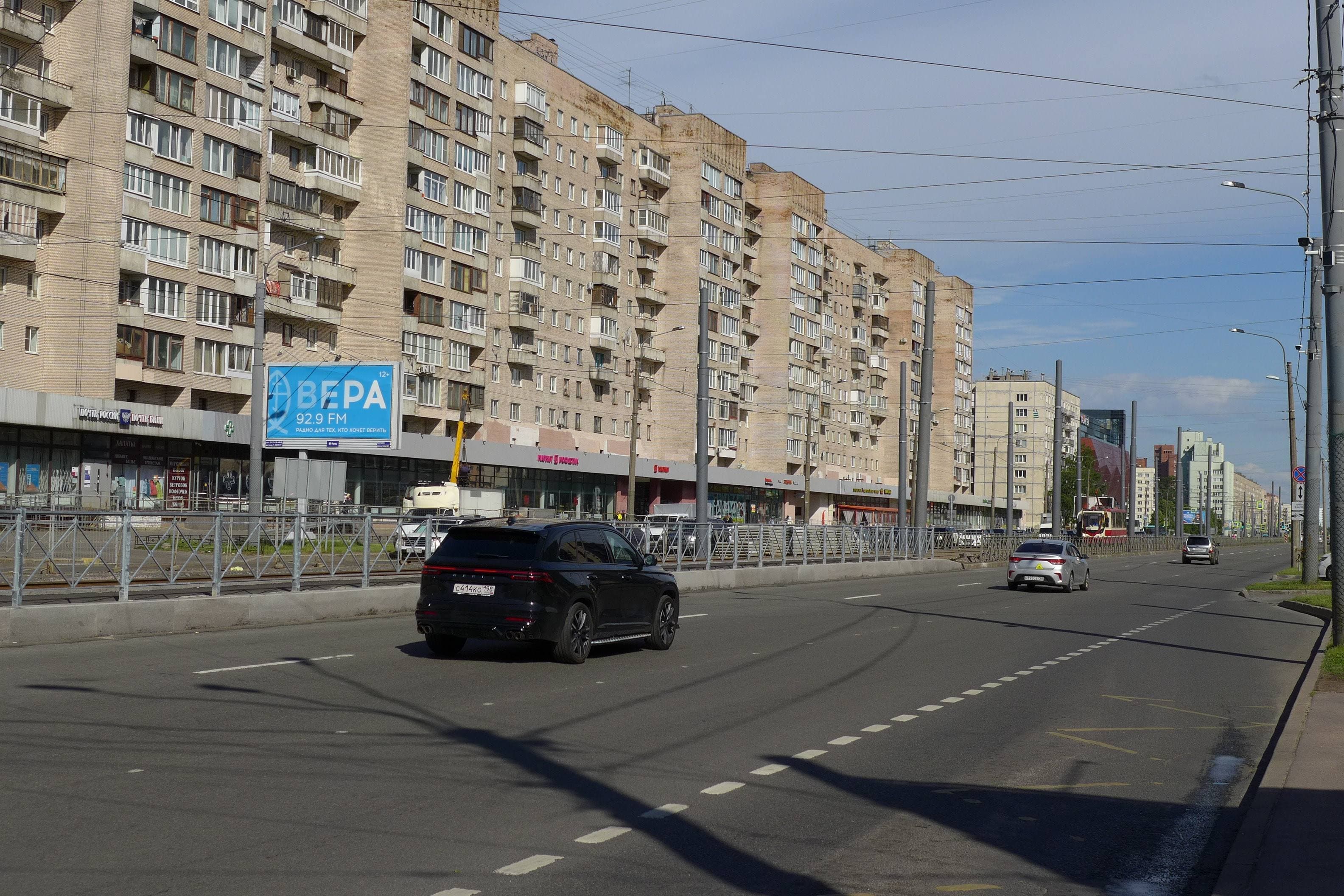 Санкт-Петербург. Просвещения пр., д. 78, Светлановский пр., сторона Б1