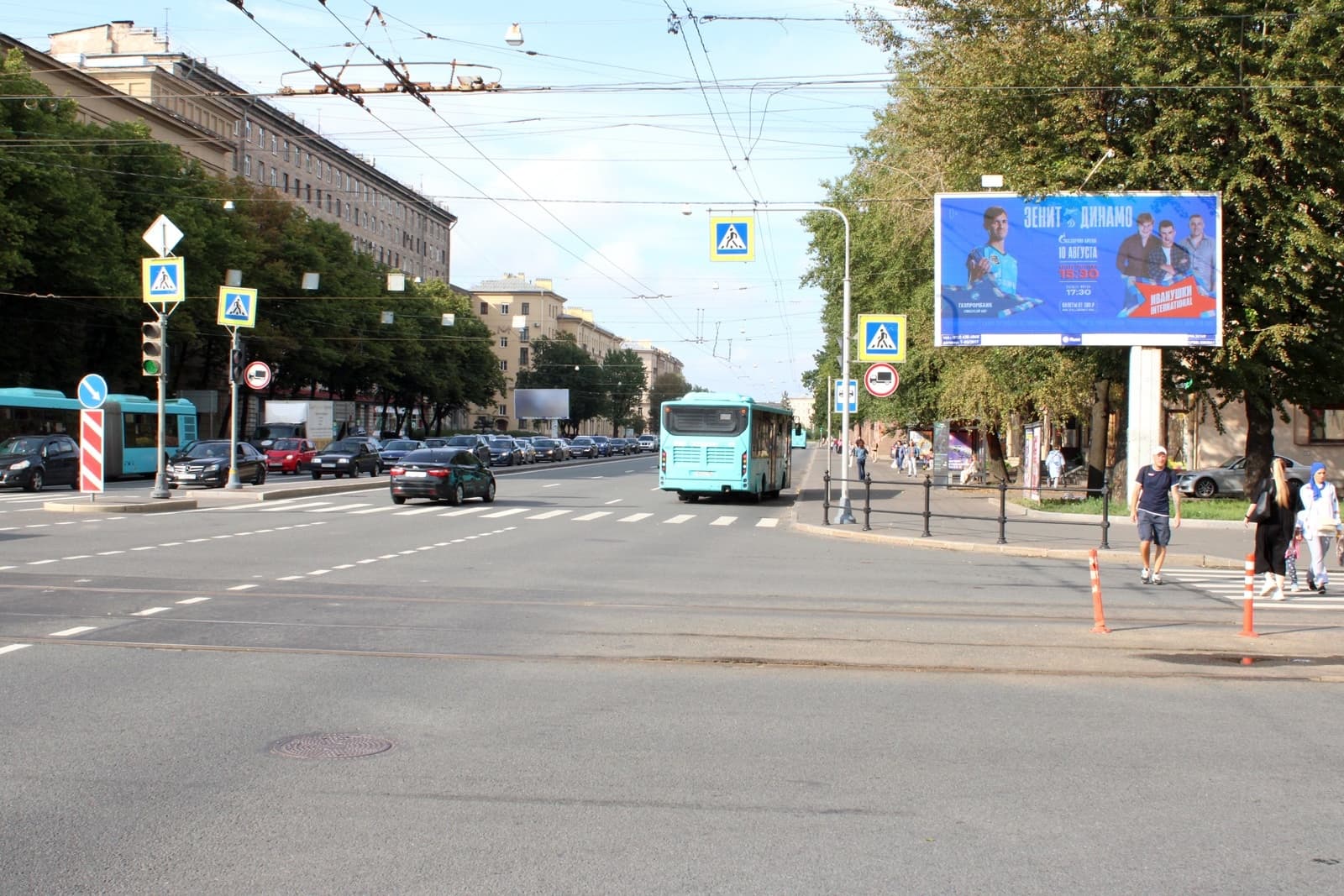 Санкт-Петербург. Стачек пр., 24 / Трефолева ул., (в центр) DIGITAL, сторона А1