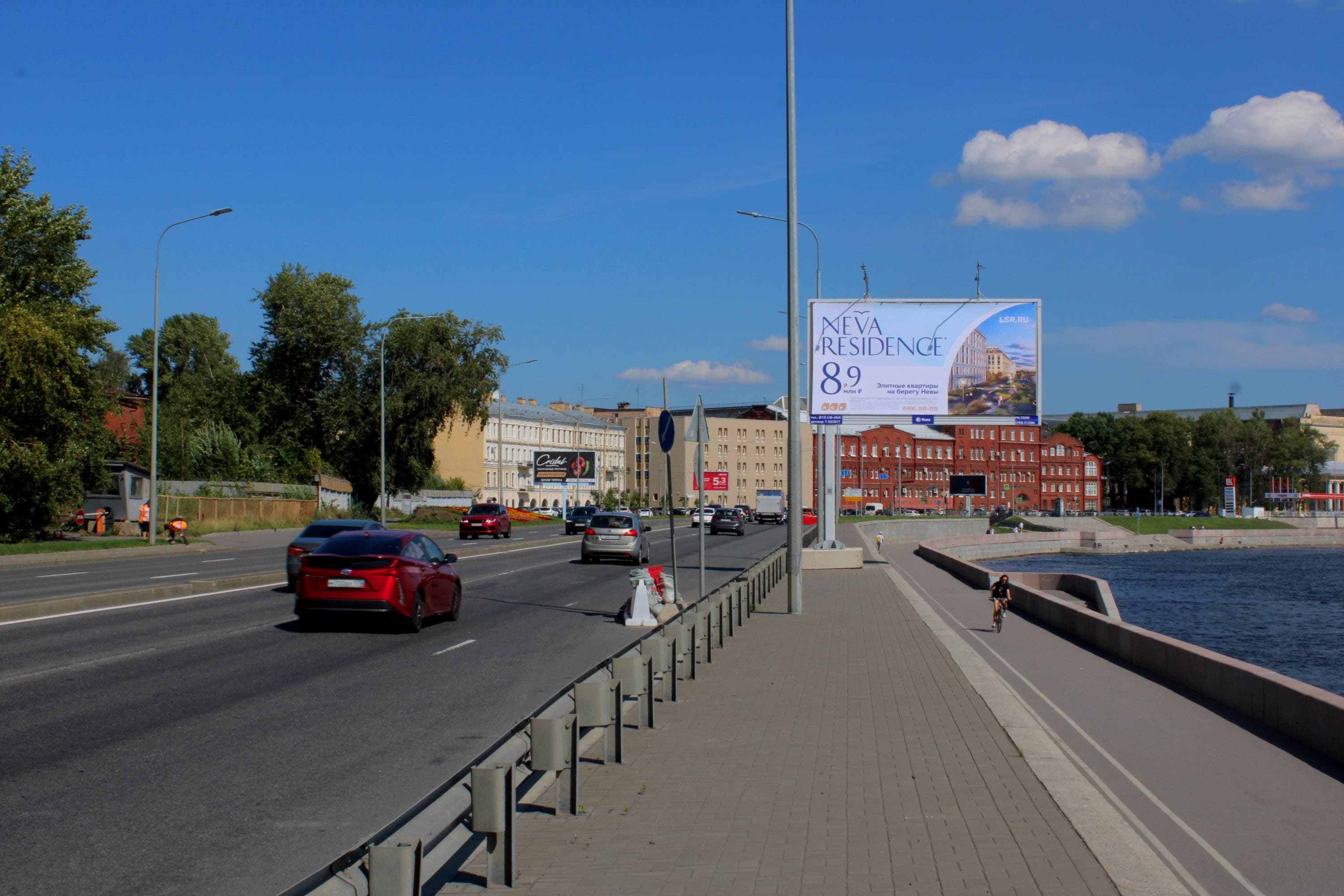 Санкт-Петербург. Свердловская наб.  12Б напротив, сторона А