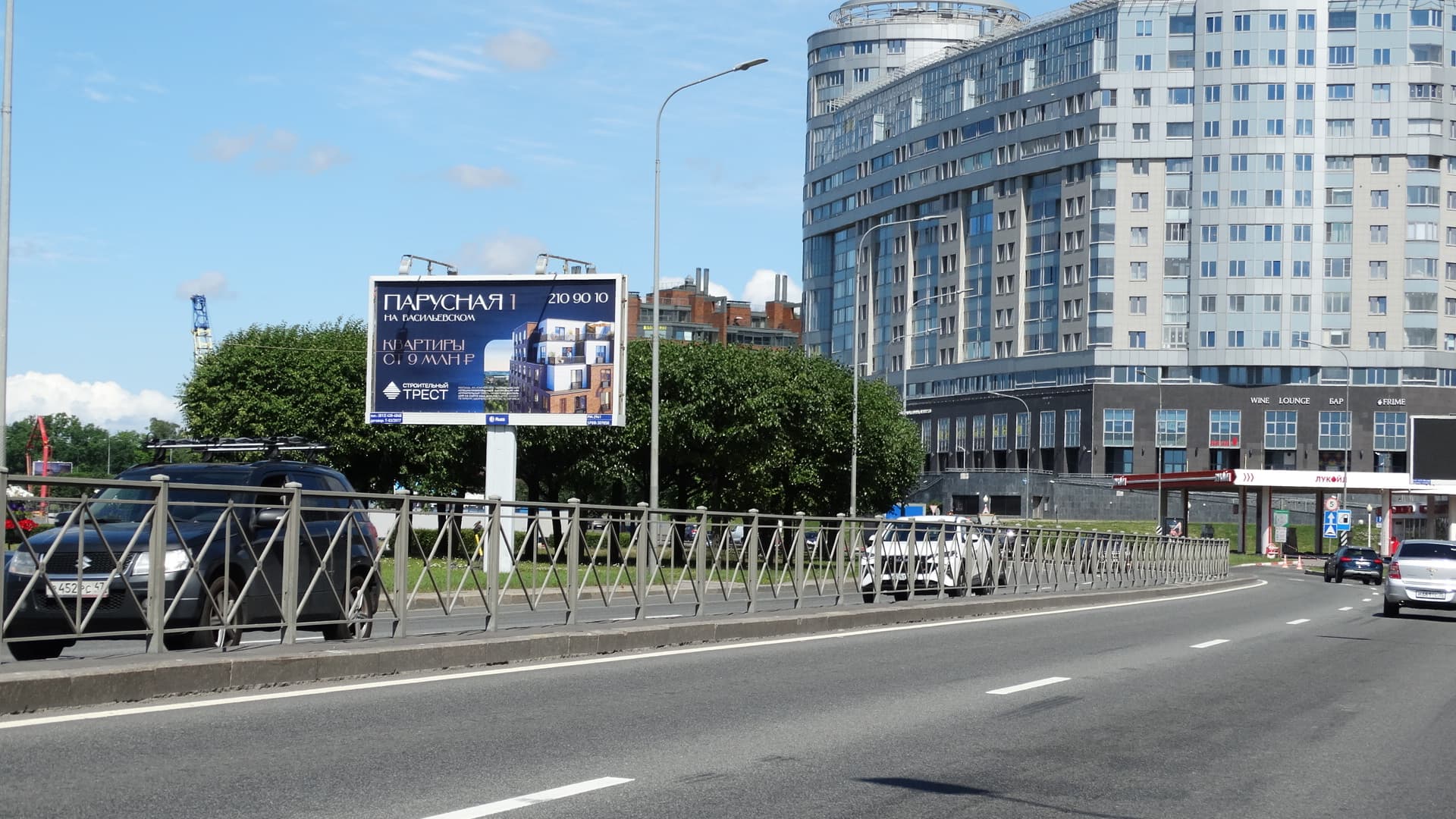 Санкт-Петербург. Свердловская наб., напротив  д. 60, сторона Б