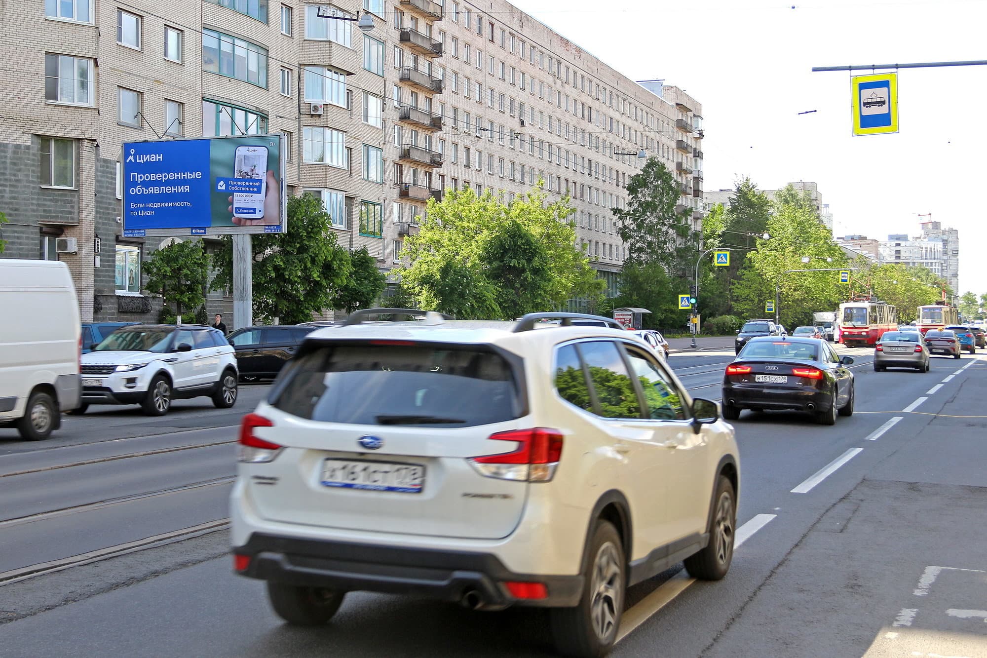 Санкт-Петербург. Торжковская ул. 13 к.1 (в центр), сторона Б