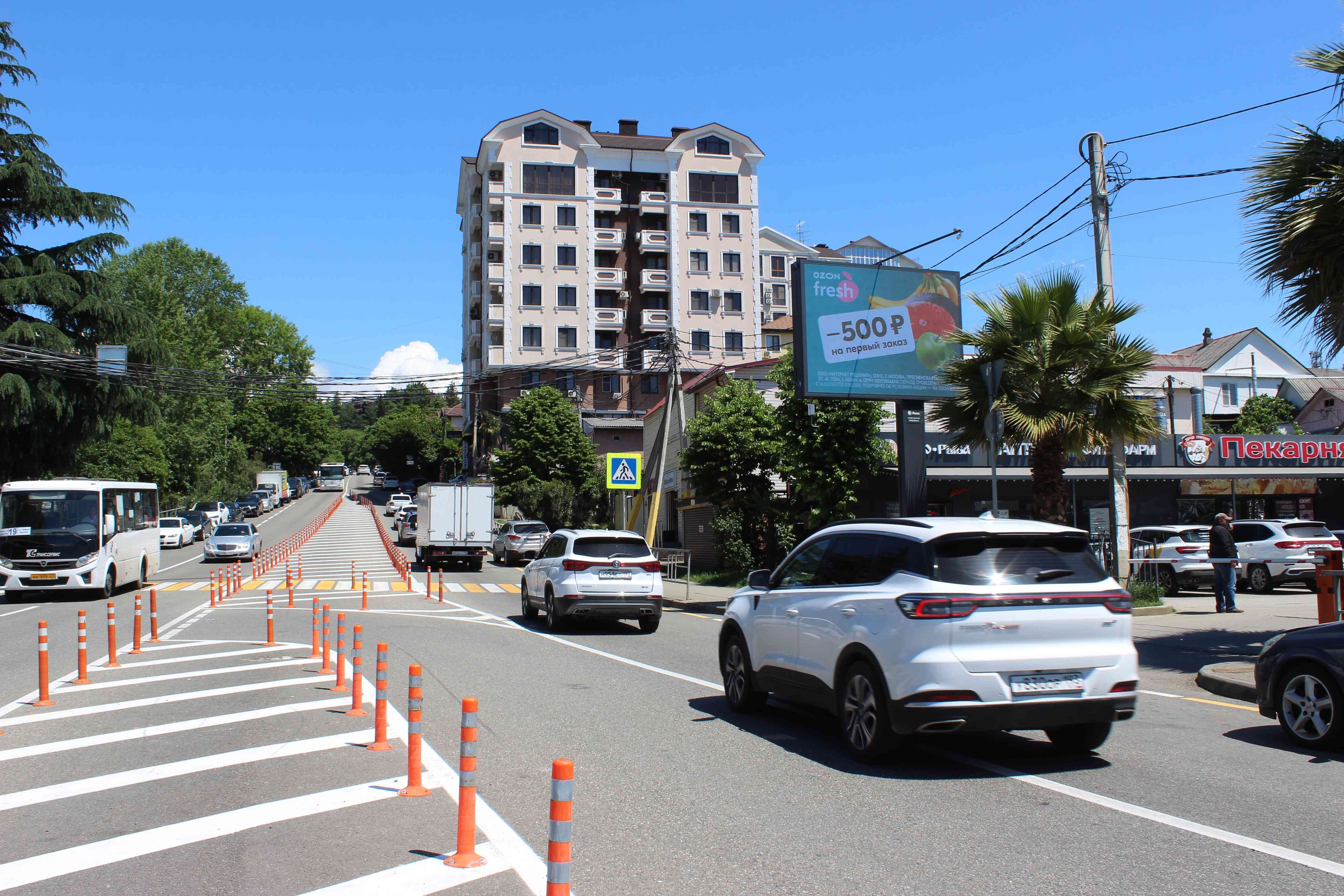 Реклама 2.7x3.7 по адресу Макаренко ул.  22 А (магазин Пятерочка)