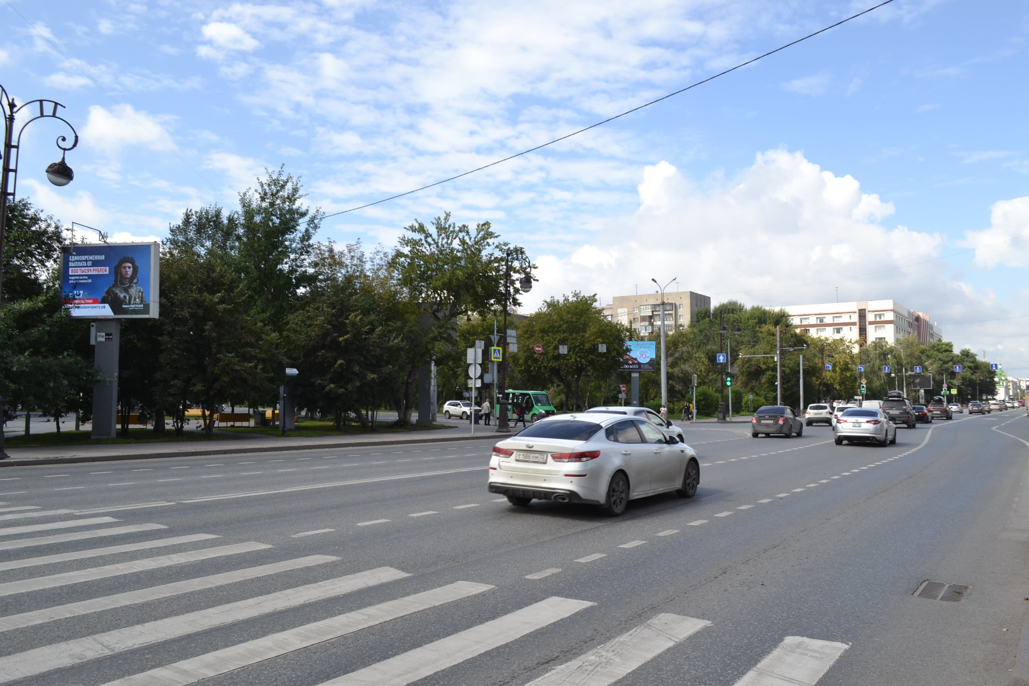 Реклама 2.7x3.7 по адресу Республики, 86 поз. 2, сторона В