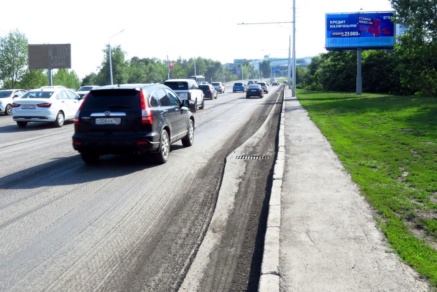 Уфа. ул. Маршала Жукова, напротив здания №2 (призматрон), сторона А1