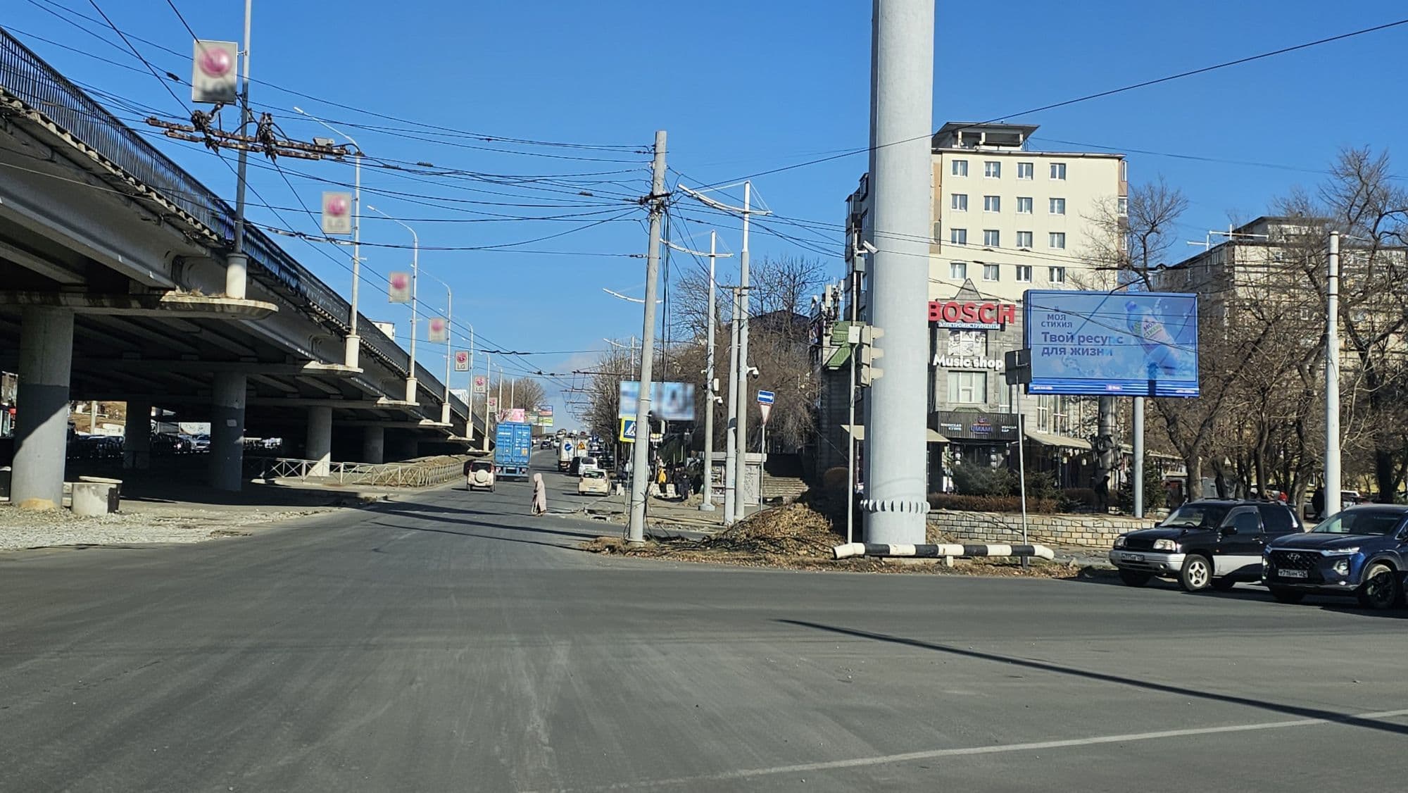 Владивосток. 100-летия Владивостока проспект,  86 - Русская ул., сторона А1