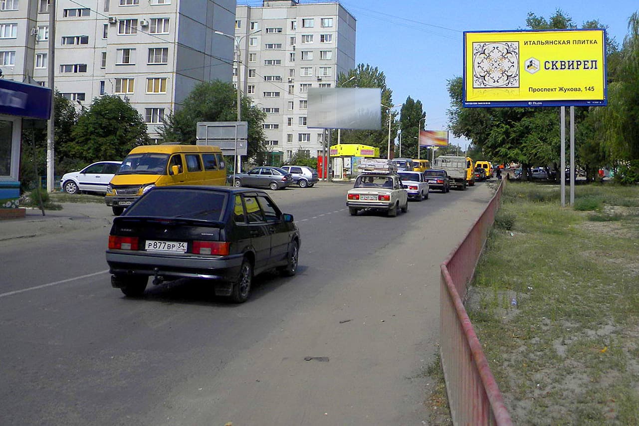 Волгоград. Тулака ул. / Туркменская ул. (опт. строительный рынок "ТУЛАК"), сторона А