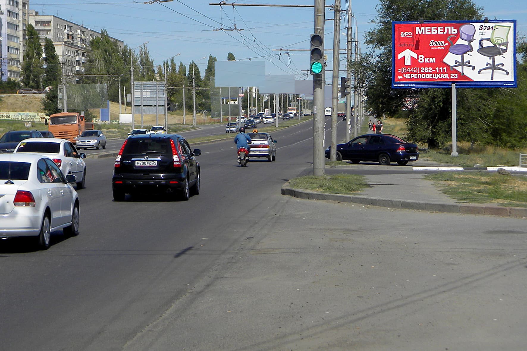 Волгоград. Университетский пр-т (гипермаркет "ЛЕНТА") поз. 2, сторона А