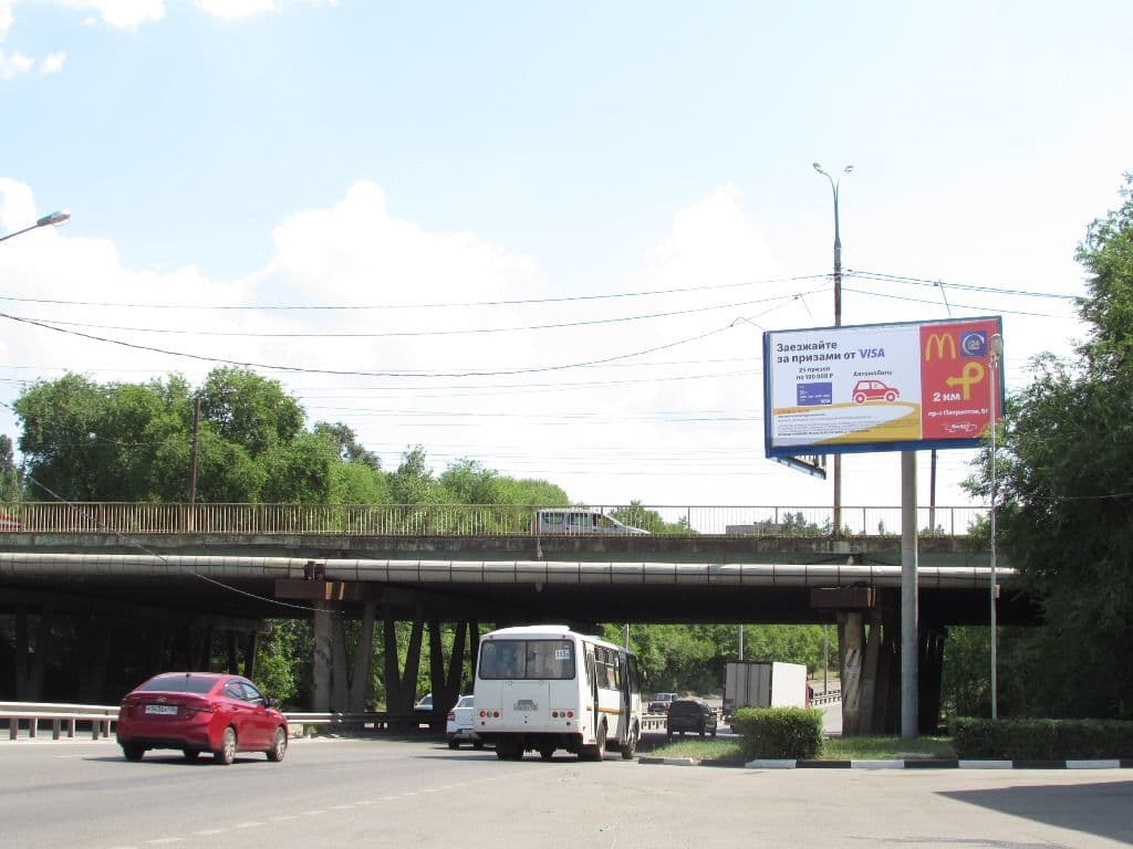 Реклама 3x6 по адресу Героев Сибиряков ул./ Южно-Моравская (АЗС"Лукойл")