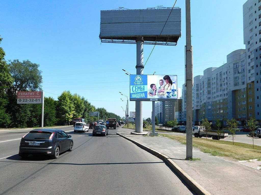 shit 3x6 Реклама 3x6 по адресу Павловский тракт, 223, остановка "Мастерские"