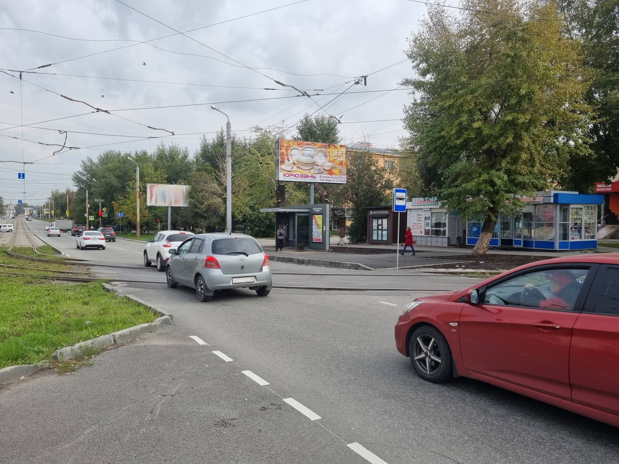 Горького ул., д. 2А/ Ленина пр. (н-в Комсомольской площади), сторона А Челябинск. Горького ул., д. 2А/ Ленина пр. (н-в Комсомольской площади), сторона А
