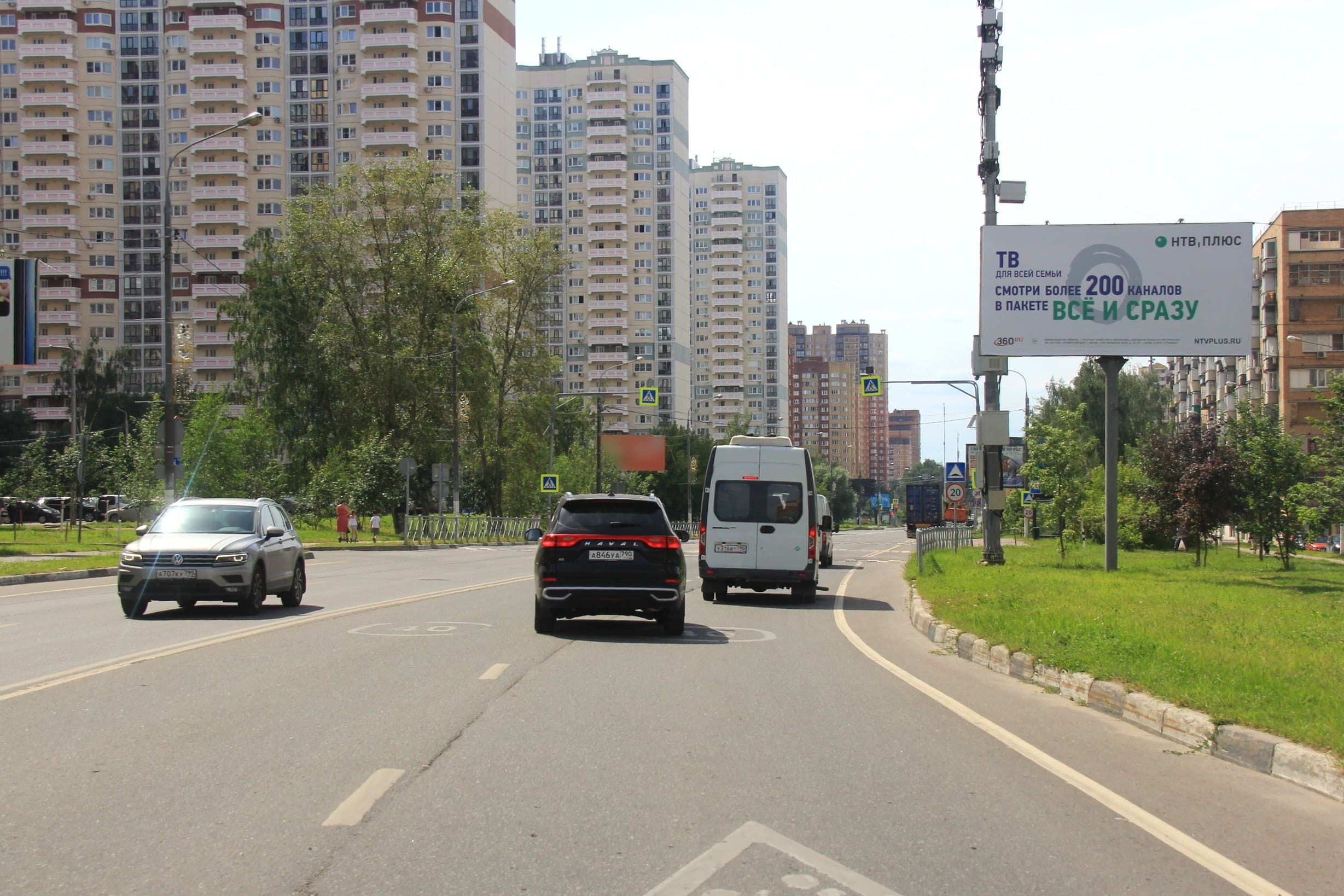 shit 3x6 Реклама 3x6 по адресу ул. Дирижабельная, д. 1 (перед поворотом к дому по адресу: Новый б-р, д. 4)